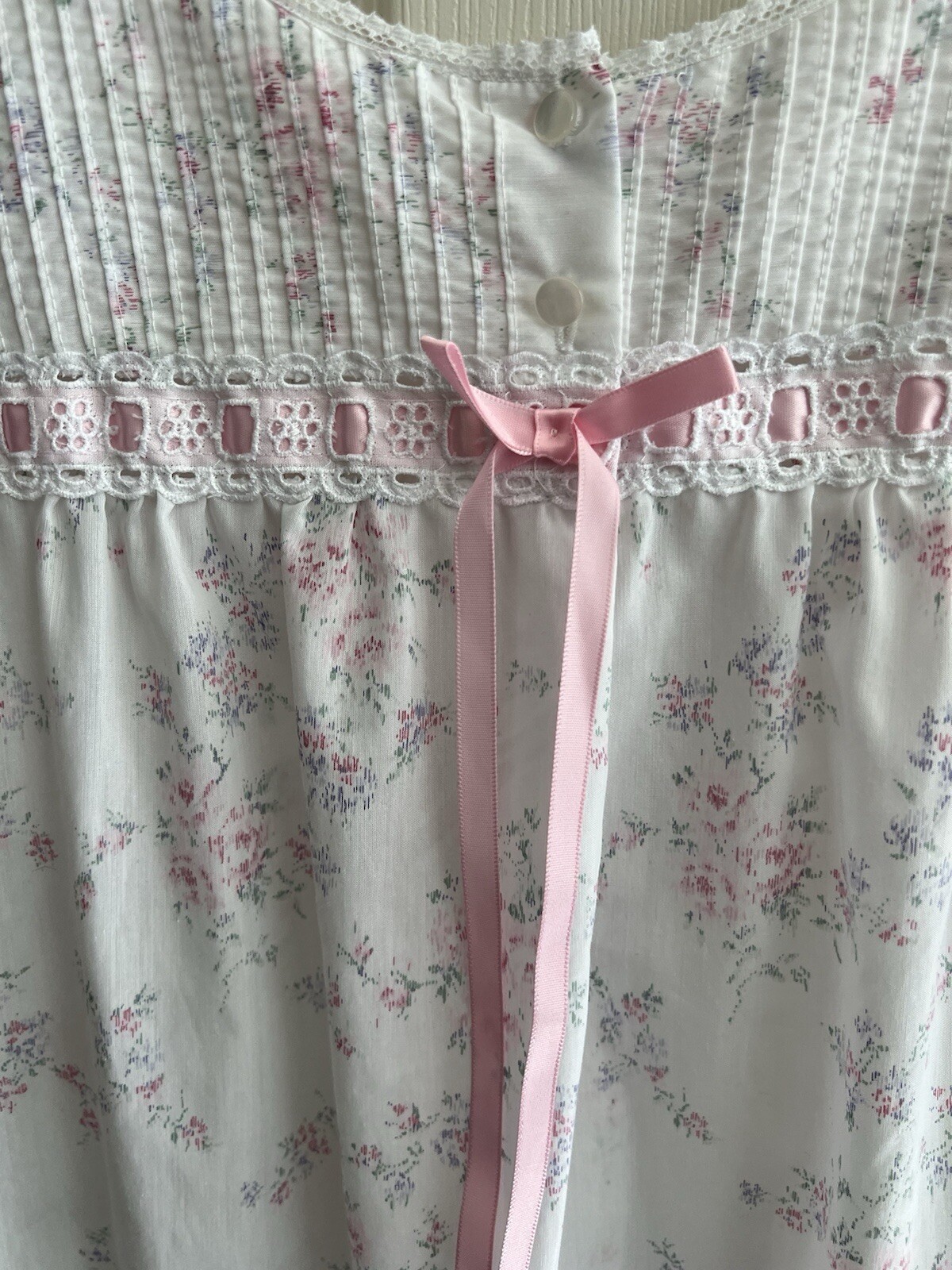 BARBIZON Vintage 80’s Cottagecore Prairie Delicate Rose Print Maxi Night Gown L