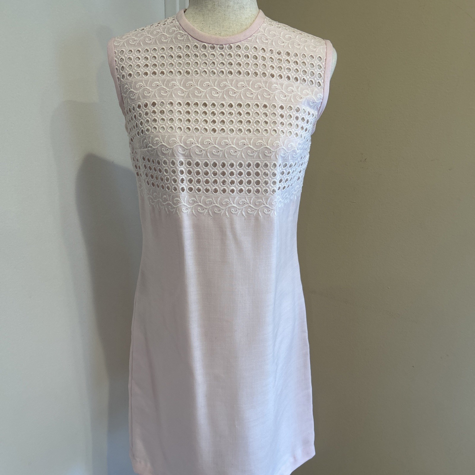 Vintage 1960’s Baby Pink Eyelet Dress Sz XS