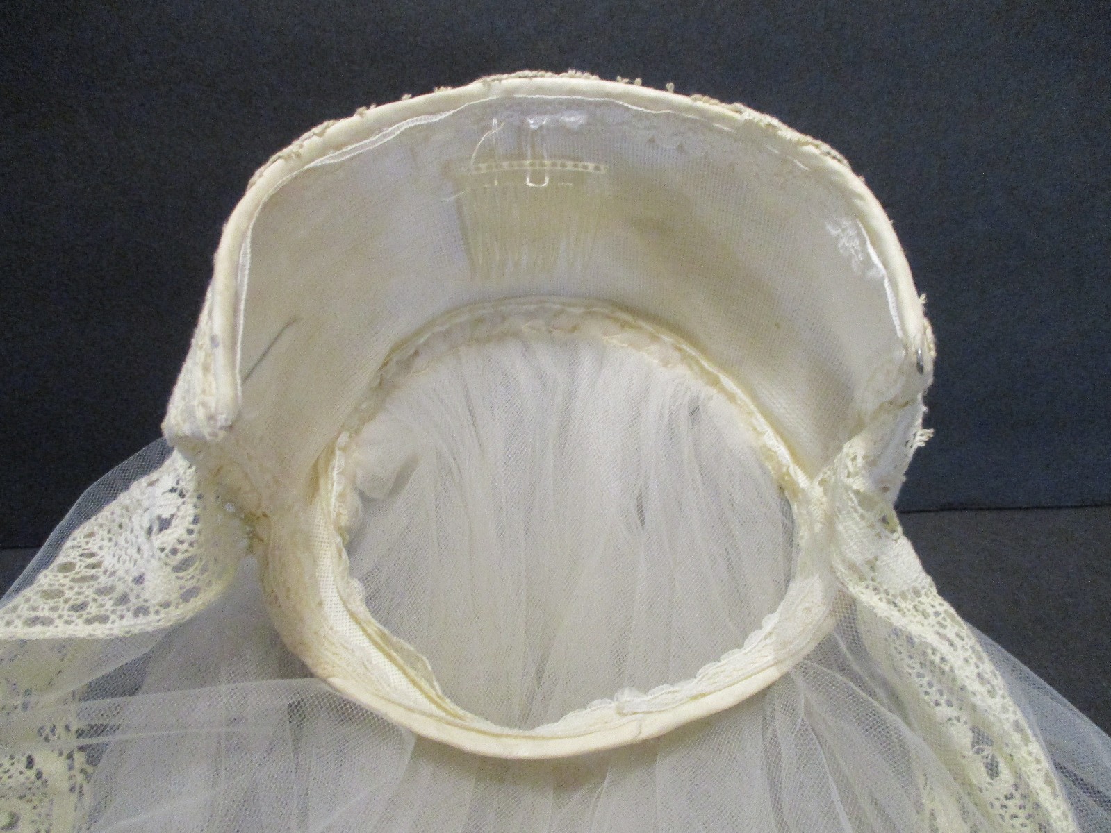 Vintage 70’s? Beaded Ivory Lace Bridal 2 Layer Veil Juliet Cap Wedding – 37″