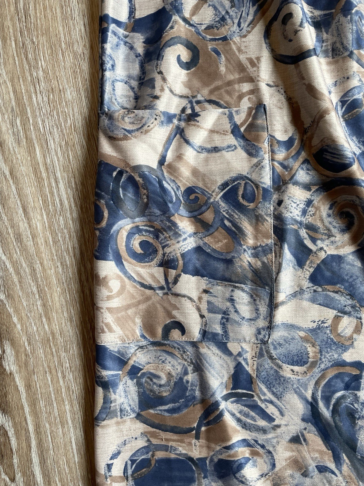 VTG KALAMA 2X House Dress Blue Beige SWIRLING ABSTRACT Mumu Lounge V- Neck