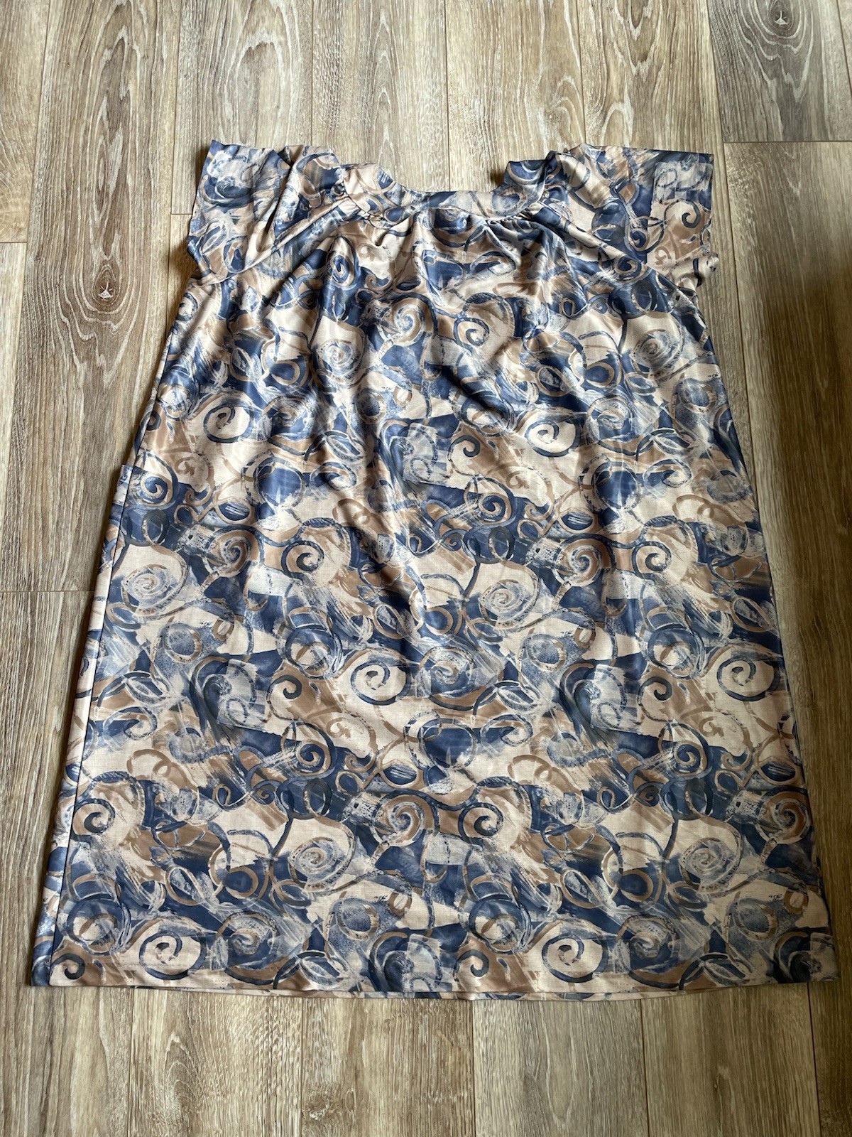 VTG KALAMA 2X House Dress Blue Beige SWIRLING ABSTRACT Mumu Lounge V- Neck