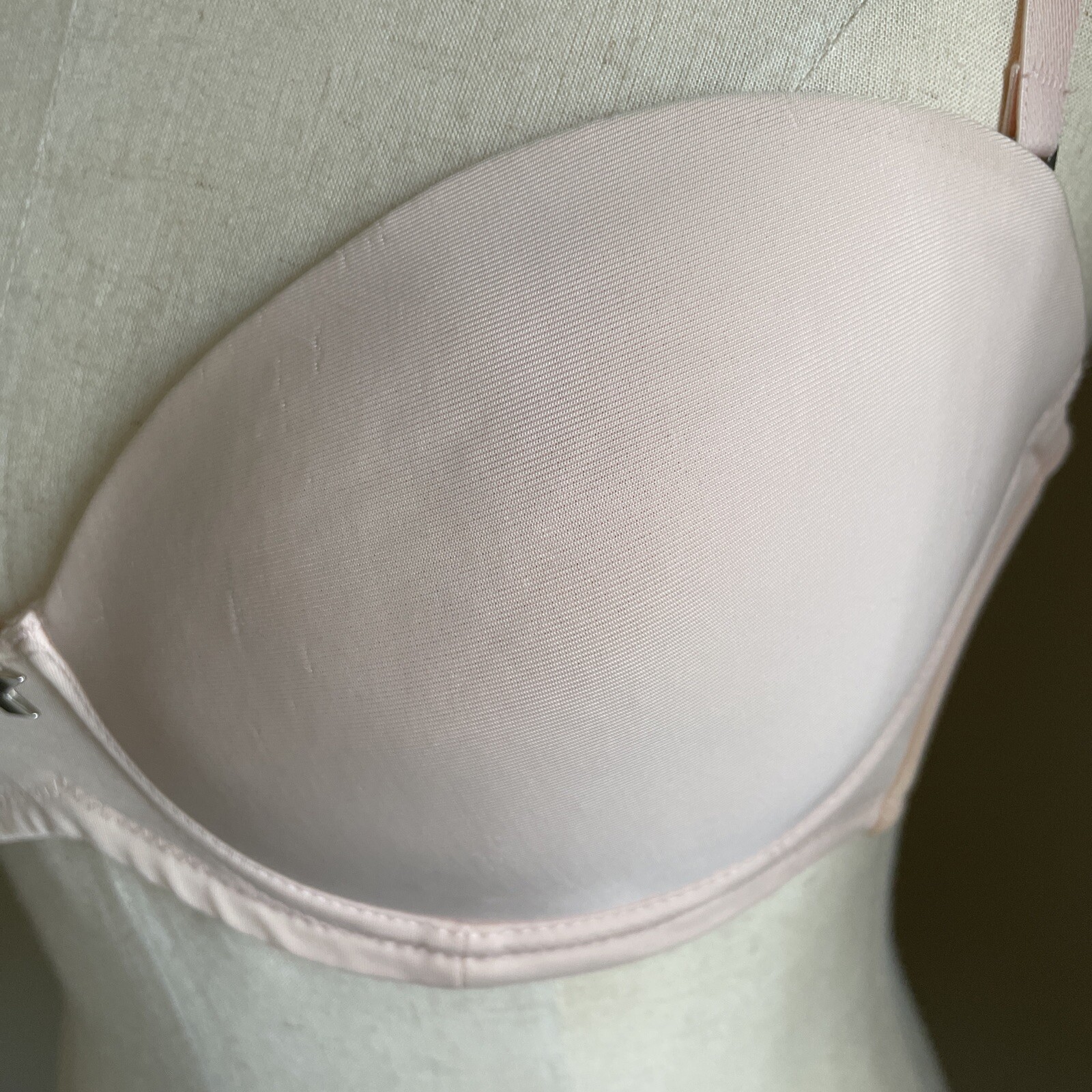 Vtg Fredericks of Hollywood Women X Bra Removable Straps 32C NO PUSH UP PADS