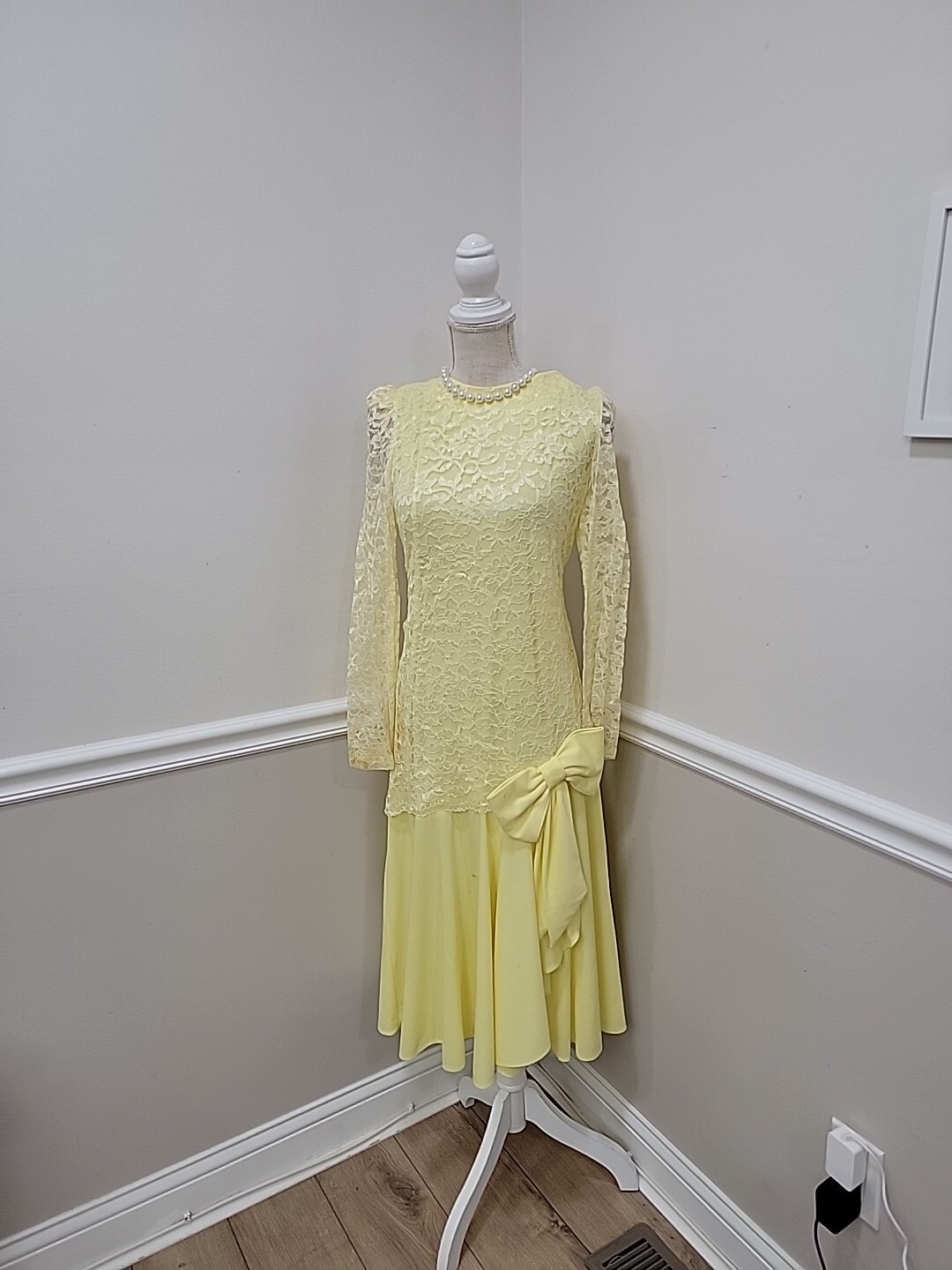 Vintage Mister Jay /Lemon Color/ Midi Dress /Drop Waist /Lace 80s Sz 6