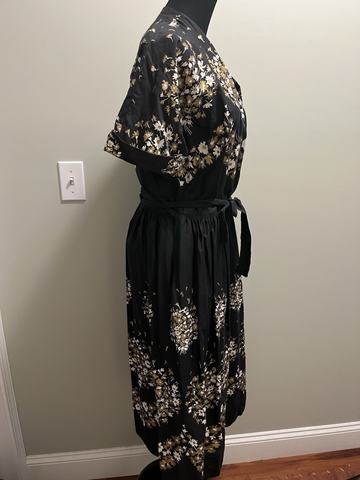 Vintage 1950s Gold Black Wrap Dress