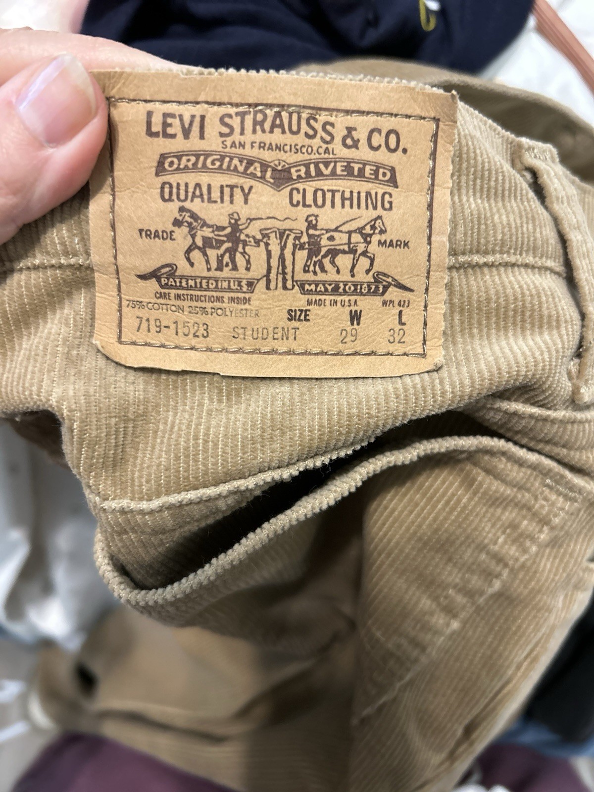 Levi’s 719 Vintage 70s/80’s Straight Leg Tan Corduroy Pants Student Fit 27×31