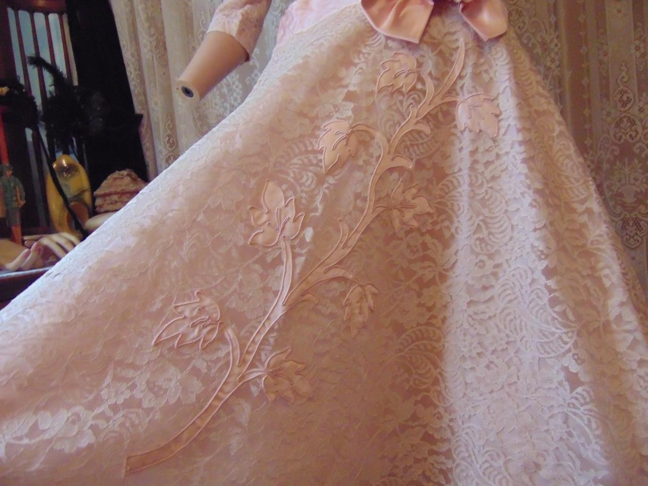 VTG 50s Pink Chantilly Lace & Satin Dress Jacket & Crinoline Slip 26W