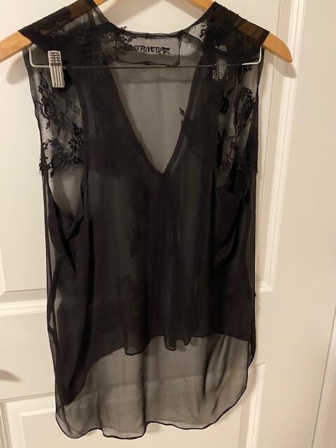 VINTAGE Reformation Black V-neck sleeveless lagenlook blouse top silk/lace
