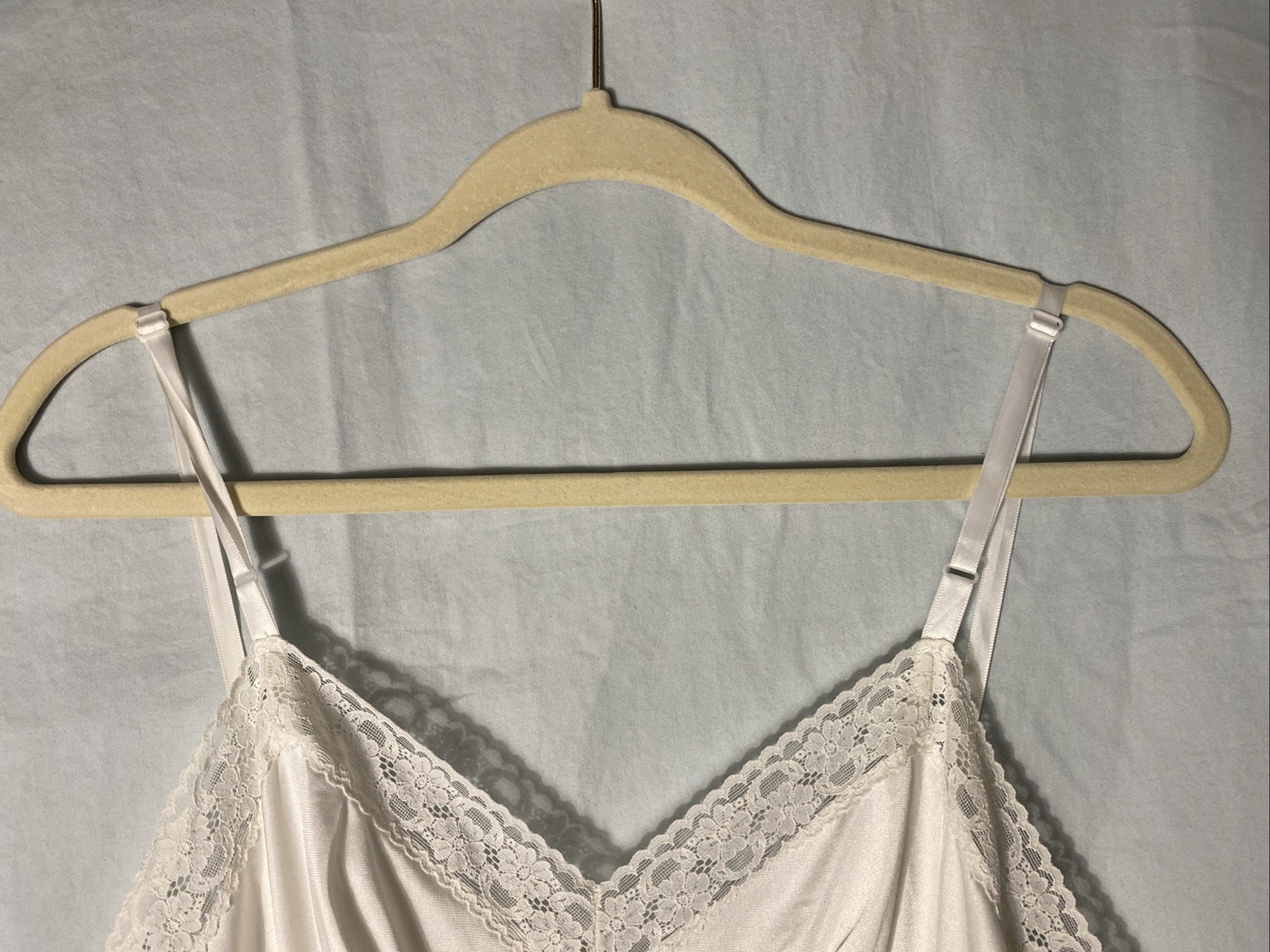 VTG Vanity Fair 10-103 Sz 36 Semi-Sheer White Nylon Lace Trim 24″ Rockabilly