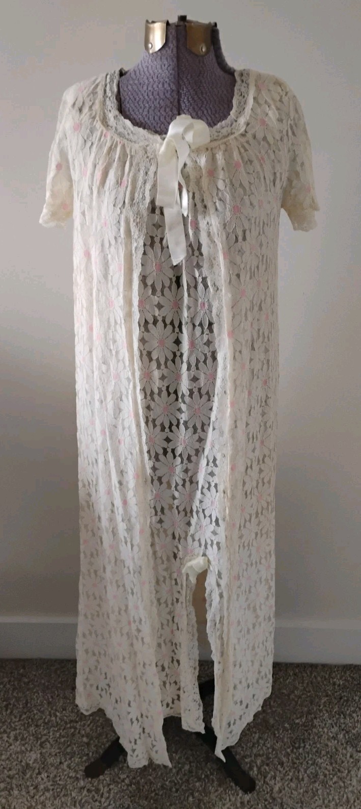 VTG 60s Peignoir Set Gown Robe Lace Sheer Nylon Daisy Hippie Sexy XS See Through