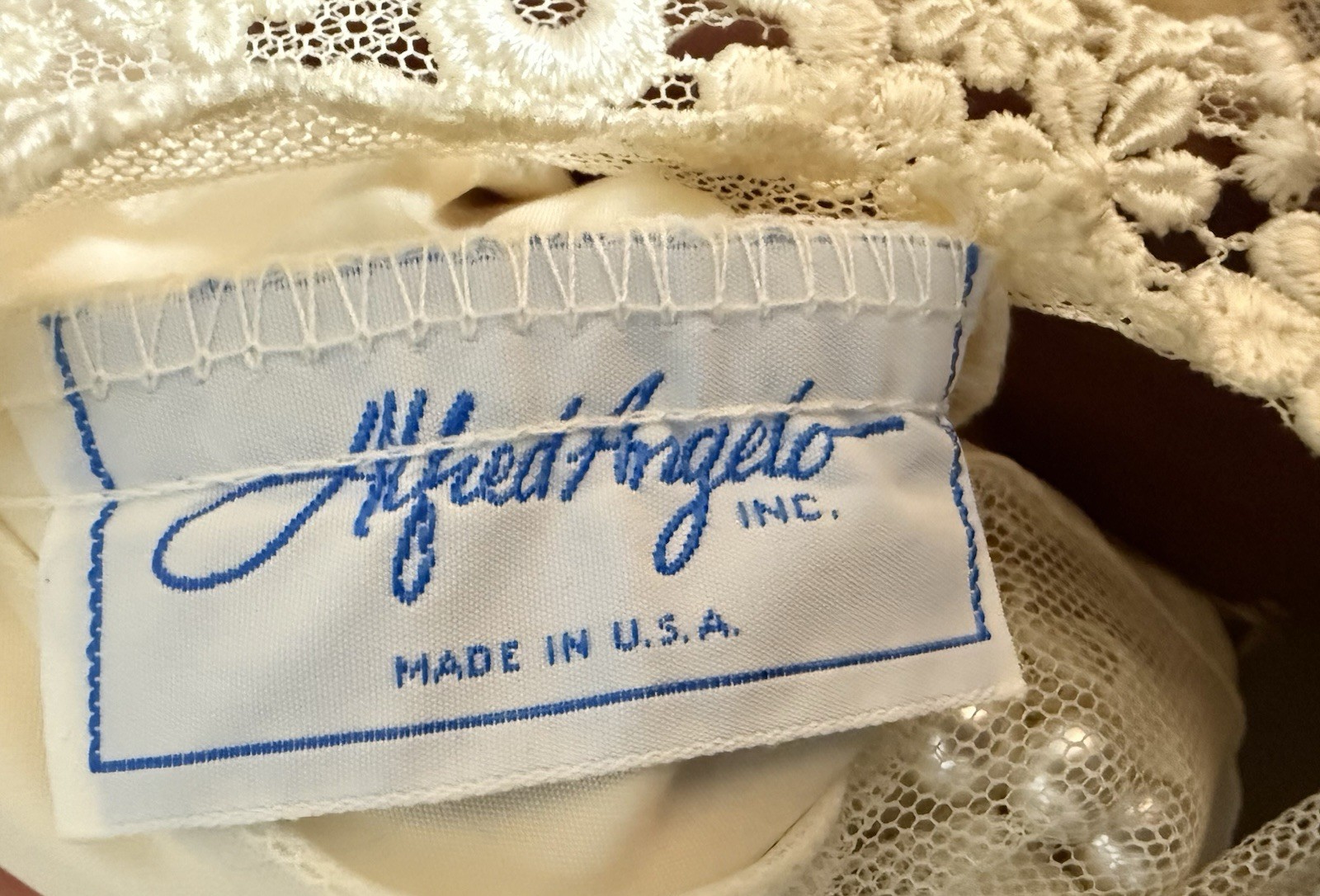 Alfred Angelo 1980’s Vintage Wedding Dress Ivory/Mauve Size Medium 6/8