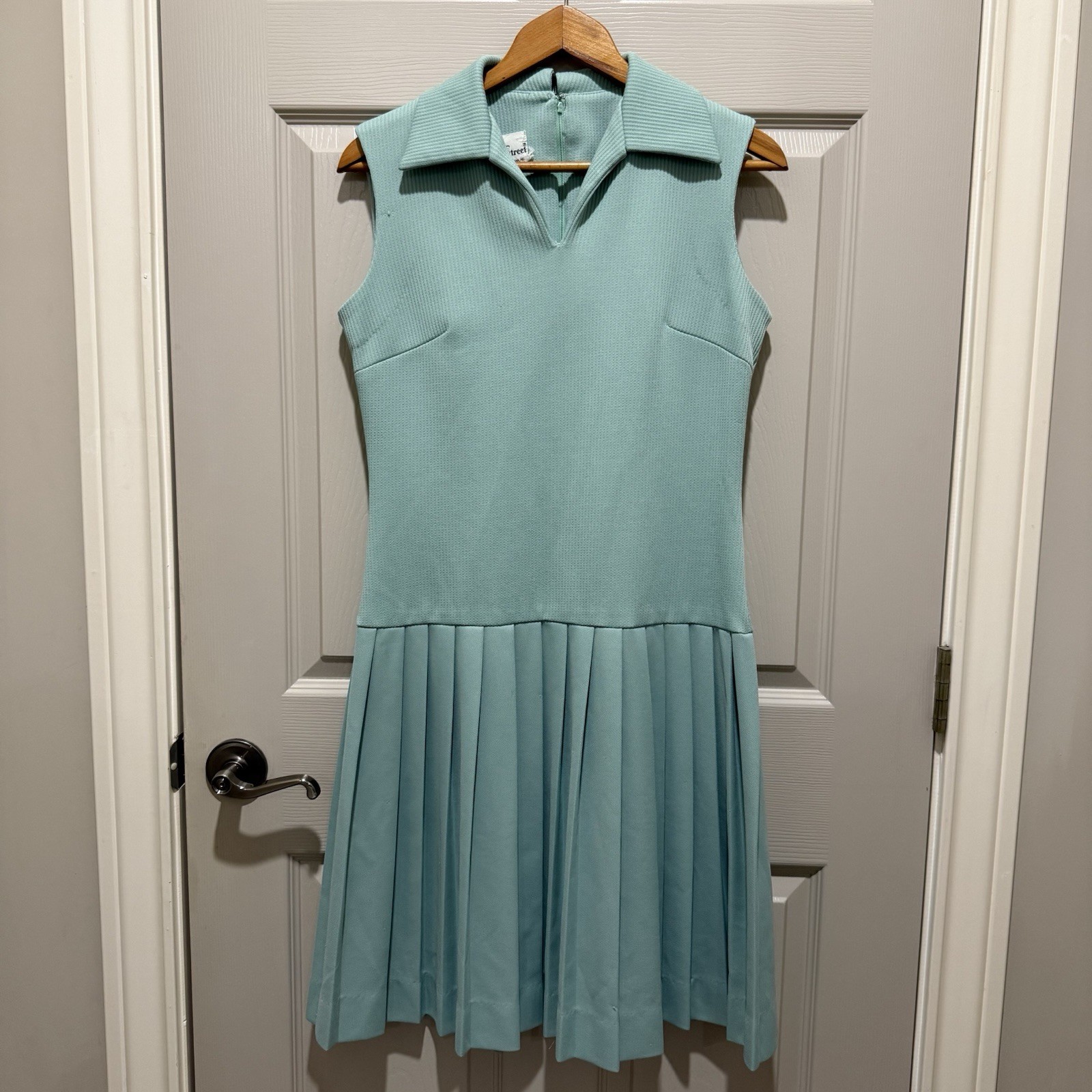 Vintage 60’s MOD Bleeker Street Mid Century Modern Shift Dress
