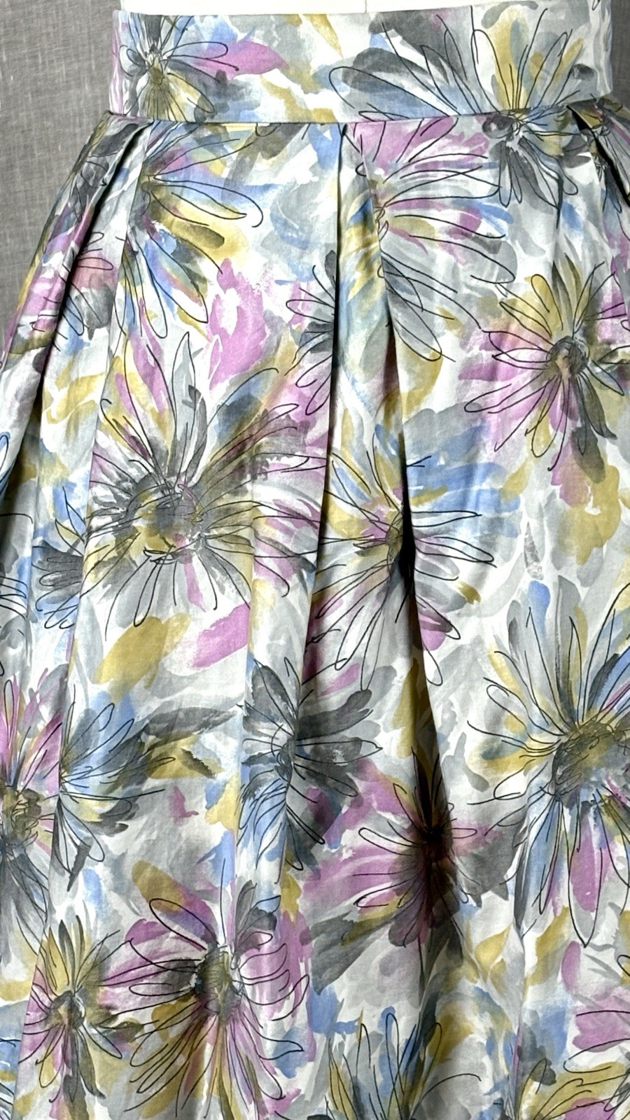 Vintage 60’s Floral Cotton Skirt Size XL Full Box Pleated Pink Blue White Pinup