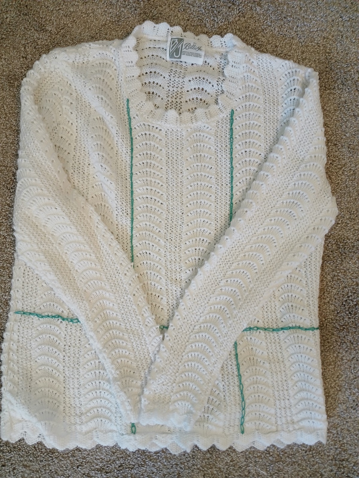 VINTAGE WOMEN’S BILLIE JO LIGHT WEIGHT IVORY SWEATER M