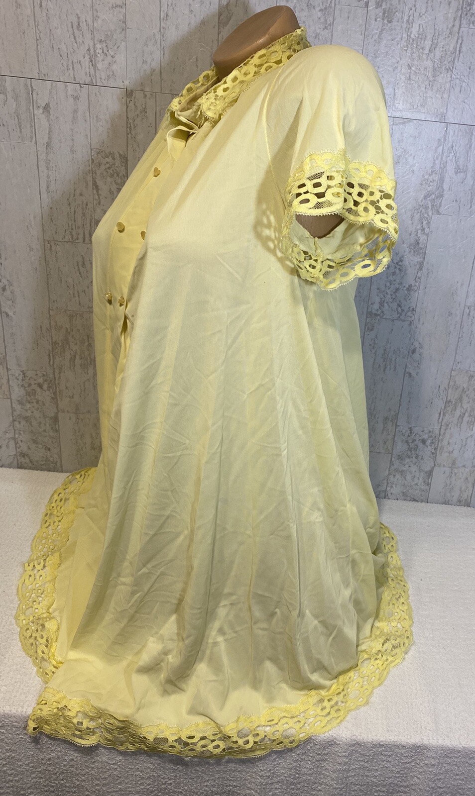 VTG Peignoir Robe Yellow 100% Nylon Sears Roebuck & Co Small-32-34 butter #L49