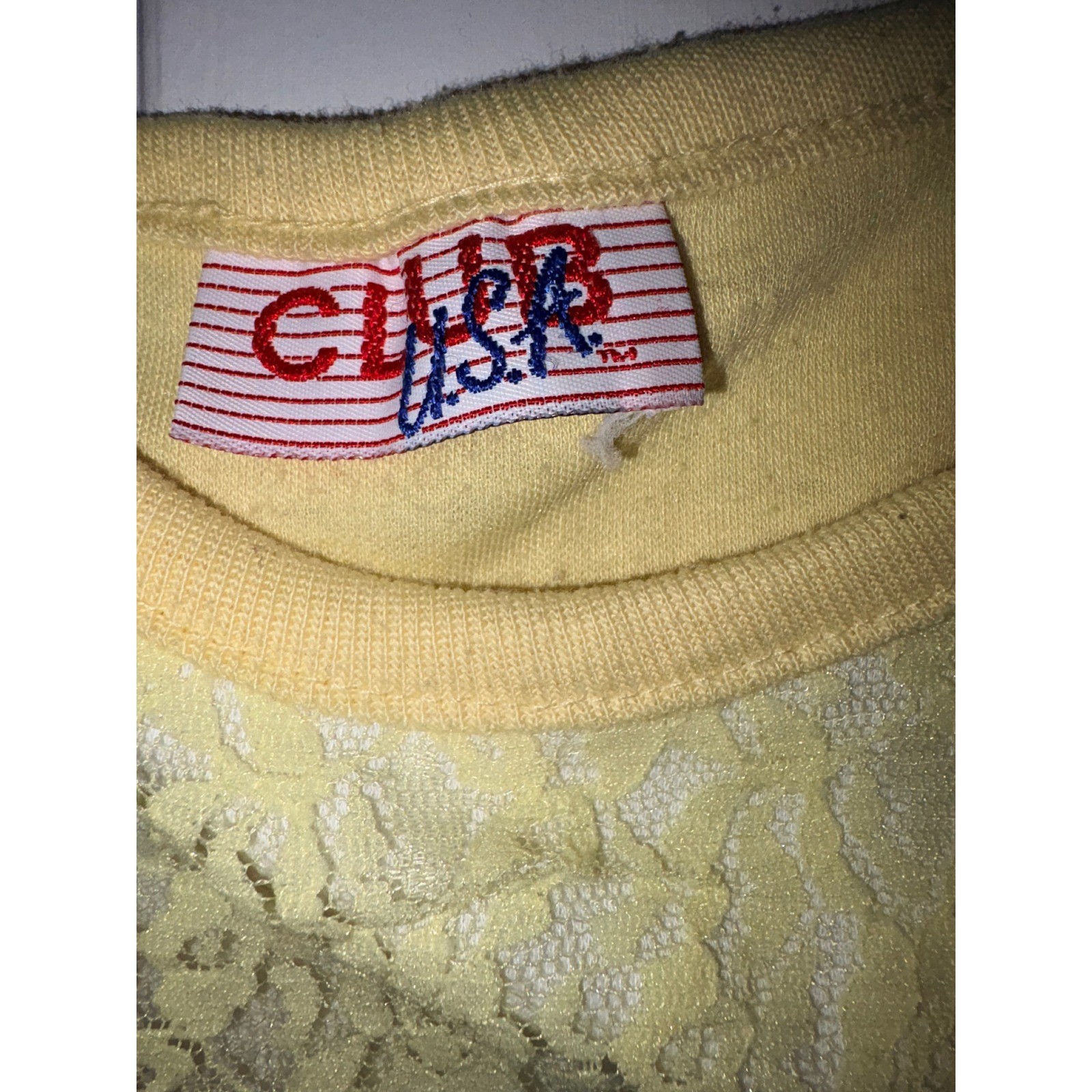 Vintage Club USA Yellow Lace Yoke Dolman Sleeve Banded Hem Top Womens Tag Worn