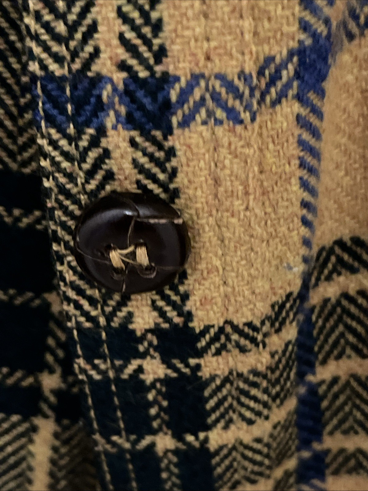 VINTAGE Les Copains Blue Eagle Yellow Plaid Jacket Italy Sz 42 Wool Blend Grunge