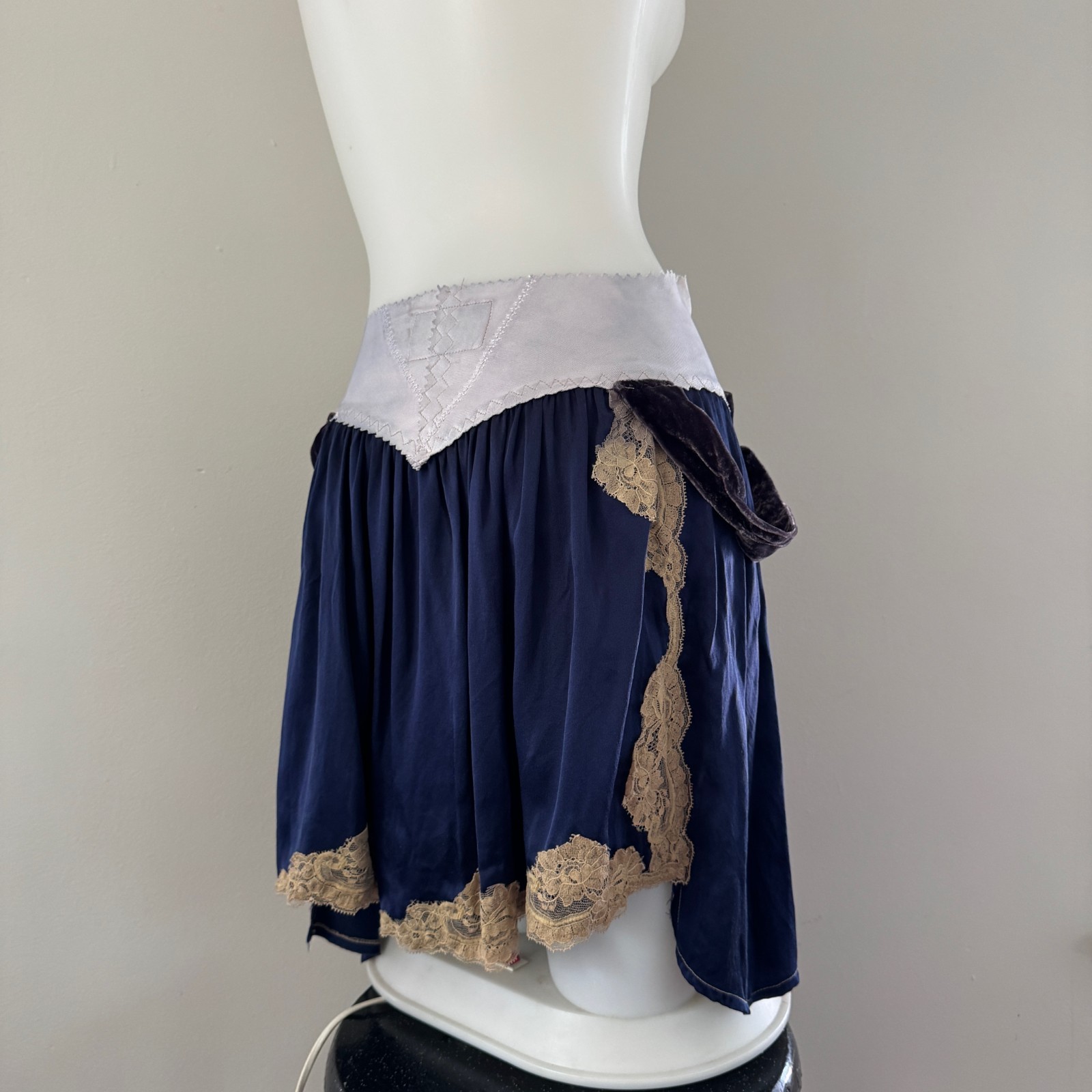 Y2K vtg CIGANA Slip Lace SILK UPCYCLED Girdle Strapless Top Skirt Regency DIY S
