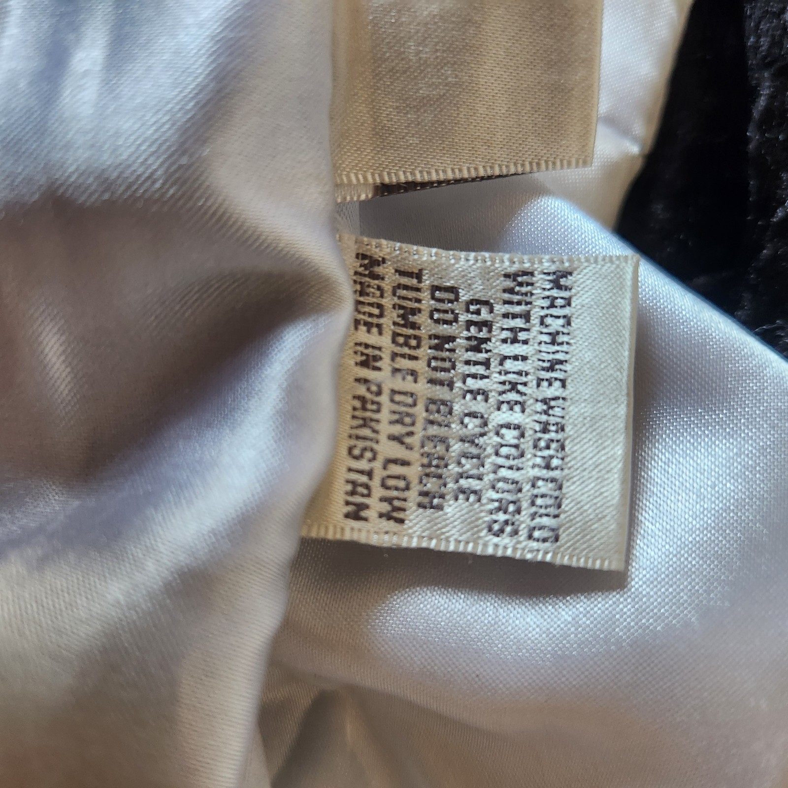 Vintage Audrey Lane Women’s Black Velvet Robe White Satin Trim Belted Sz Medium