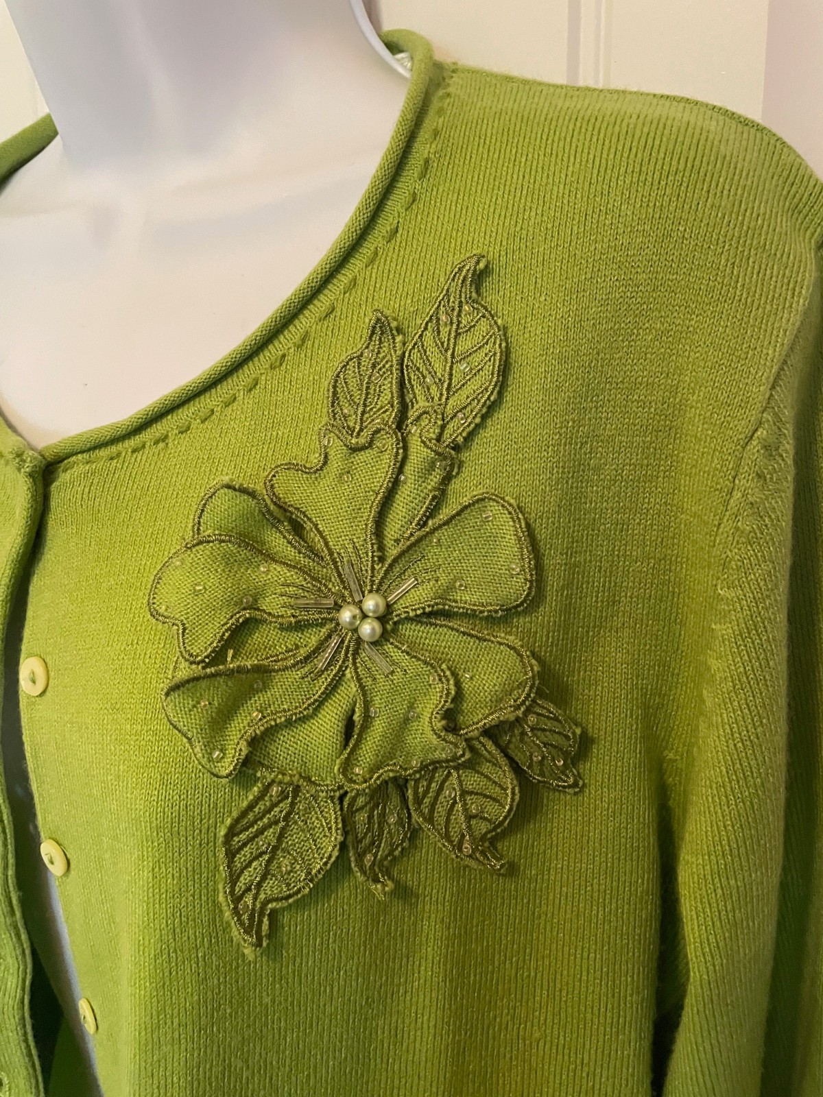 Vintage 90s Zena Jeans Sz M Button Long Sleeve Cardigan Sweater Beaded Flower
