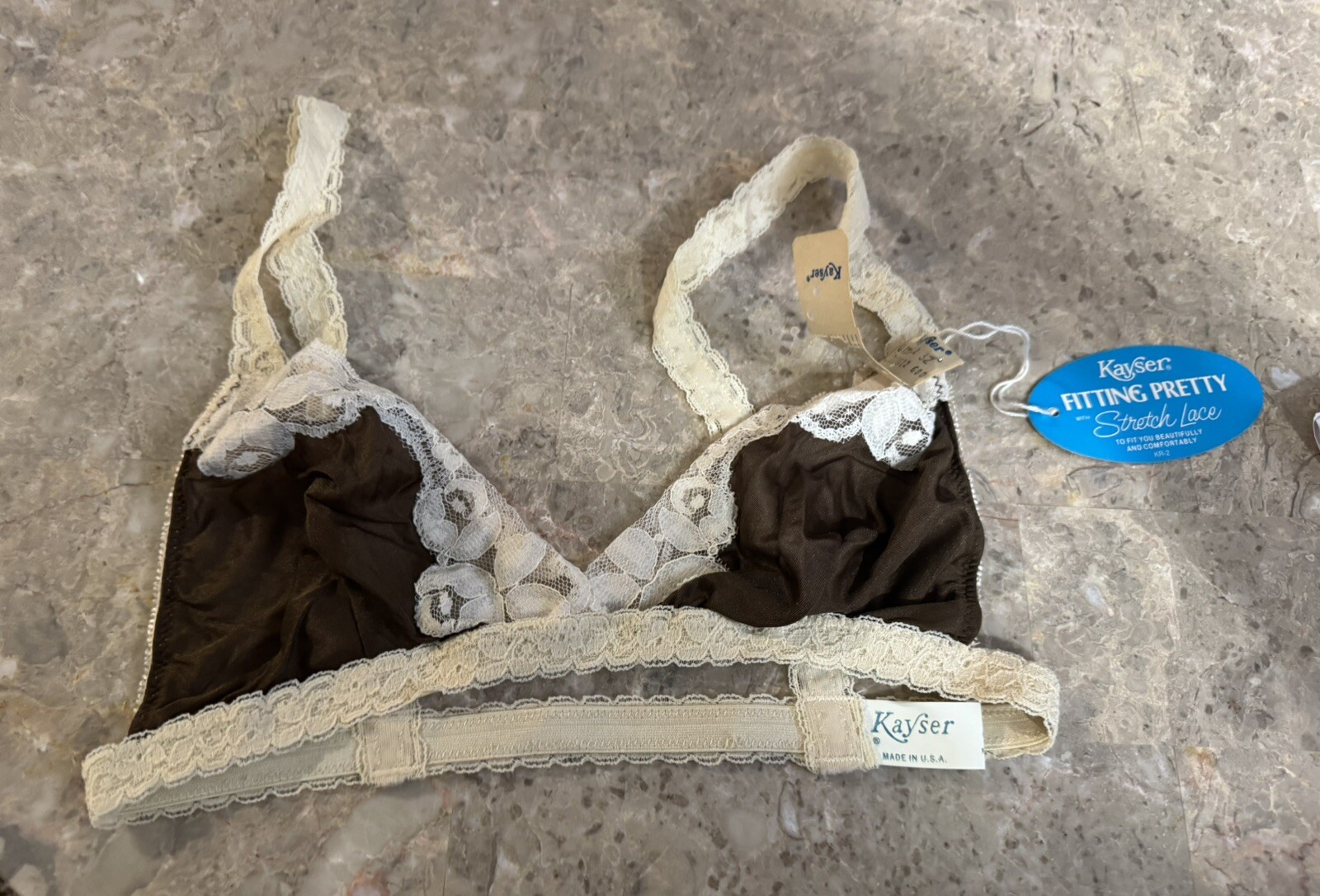 VINTAGE KAYSER STRETCH LACE BRA! 32. NOS! CHOCOLATE