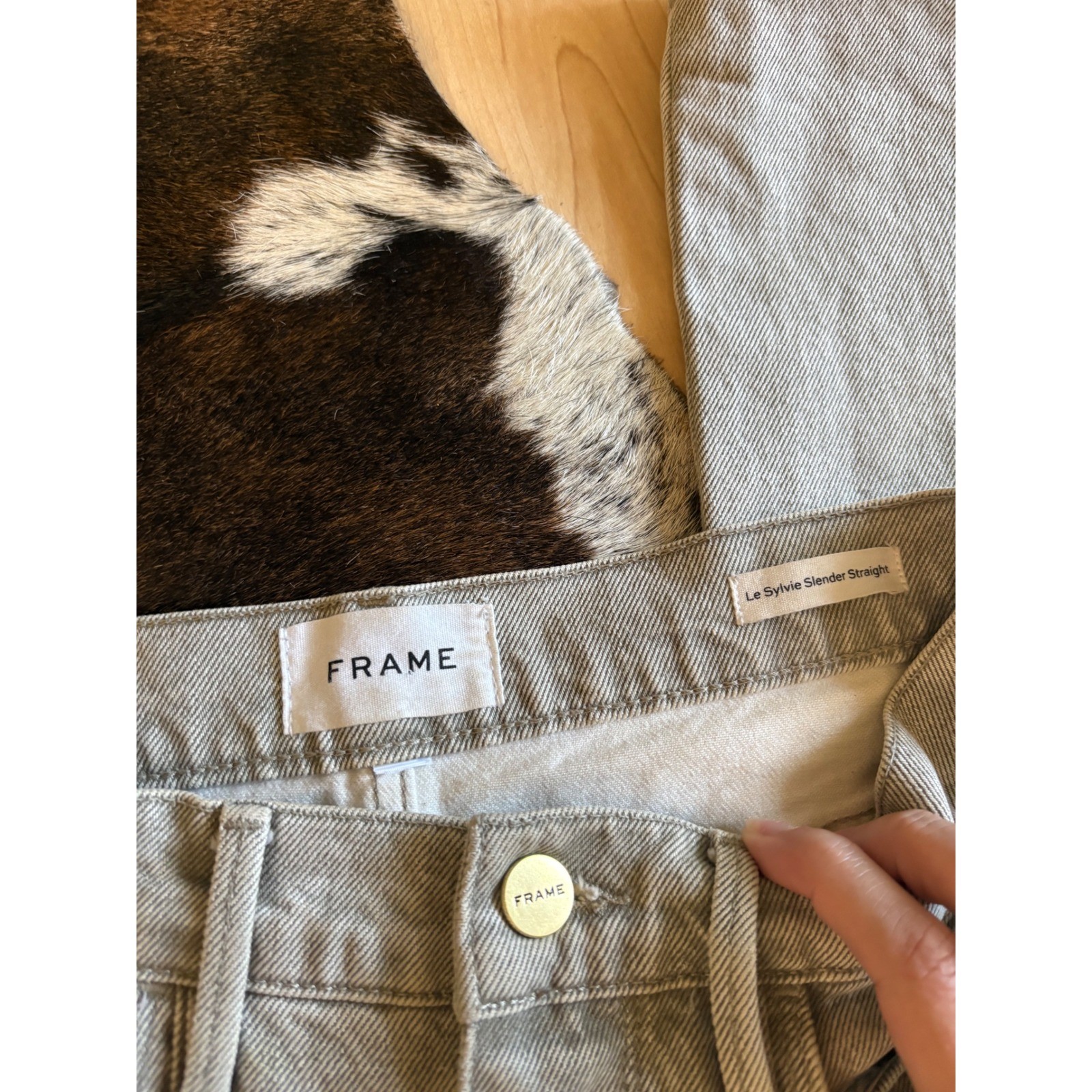 FRAME Le Sylvie Slender Straight Jeans Size 27