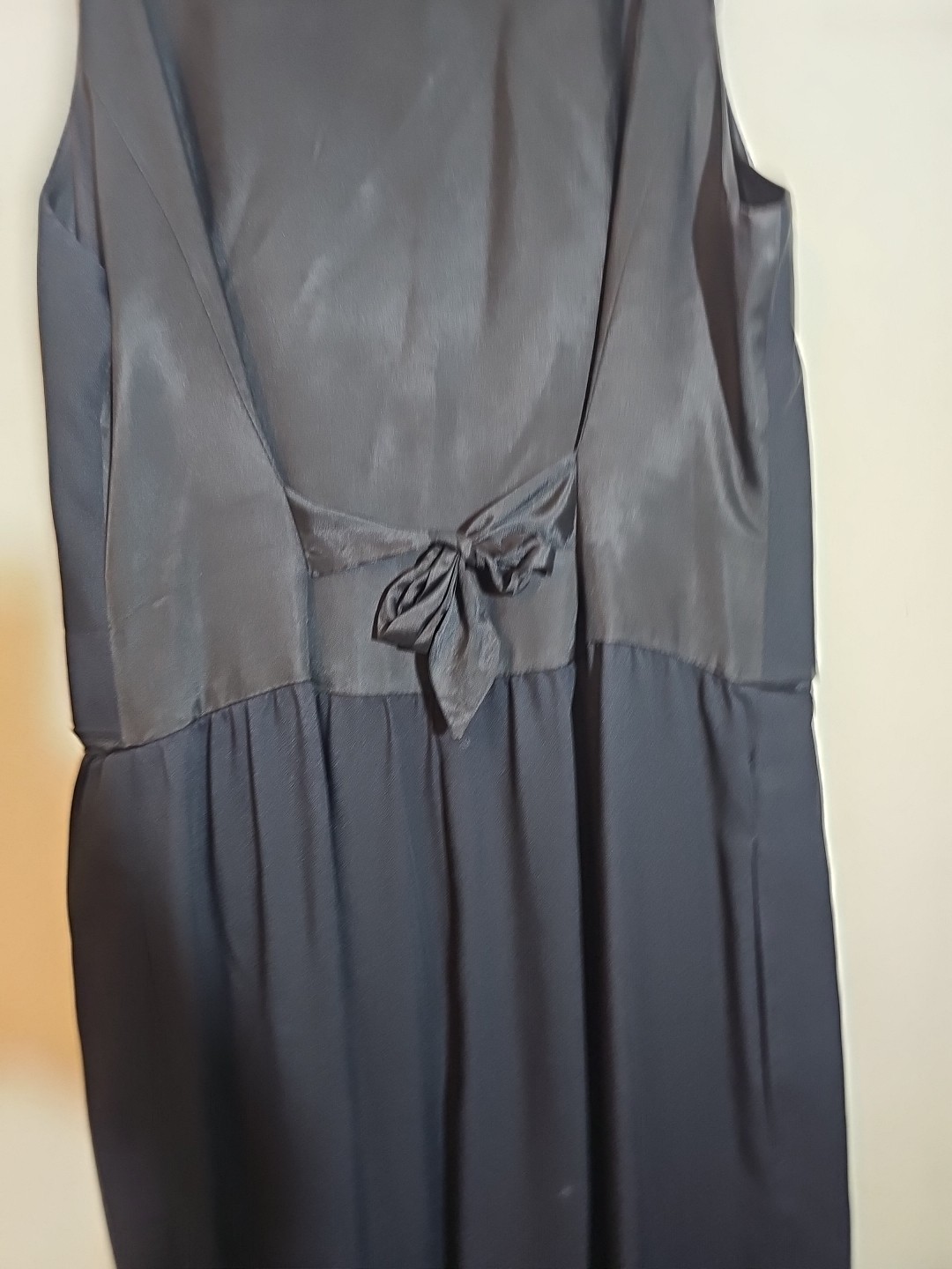 Jeffery & Dara 1980s Black Jumpsuit With White Floral Beaded Top Details, 13/14