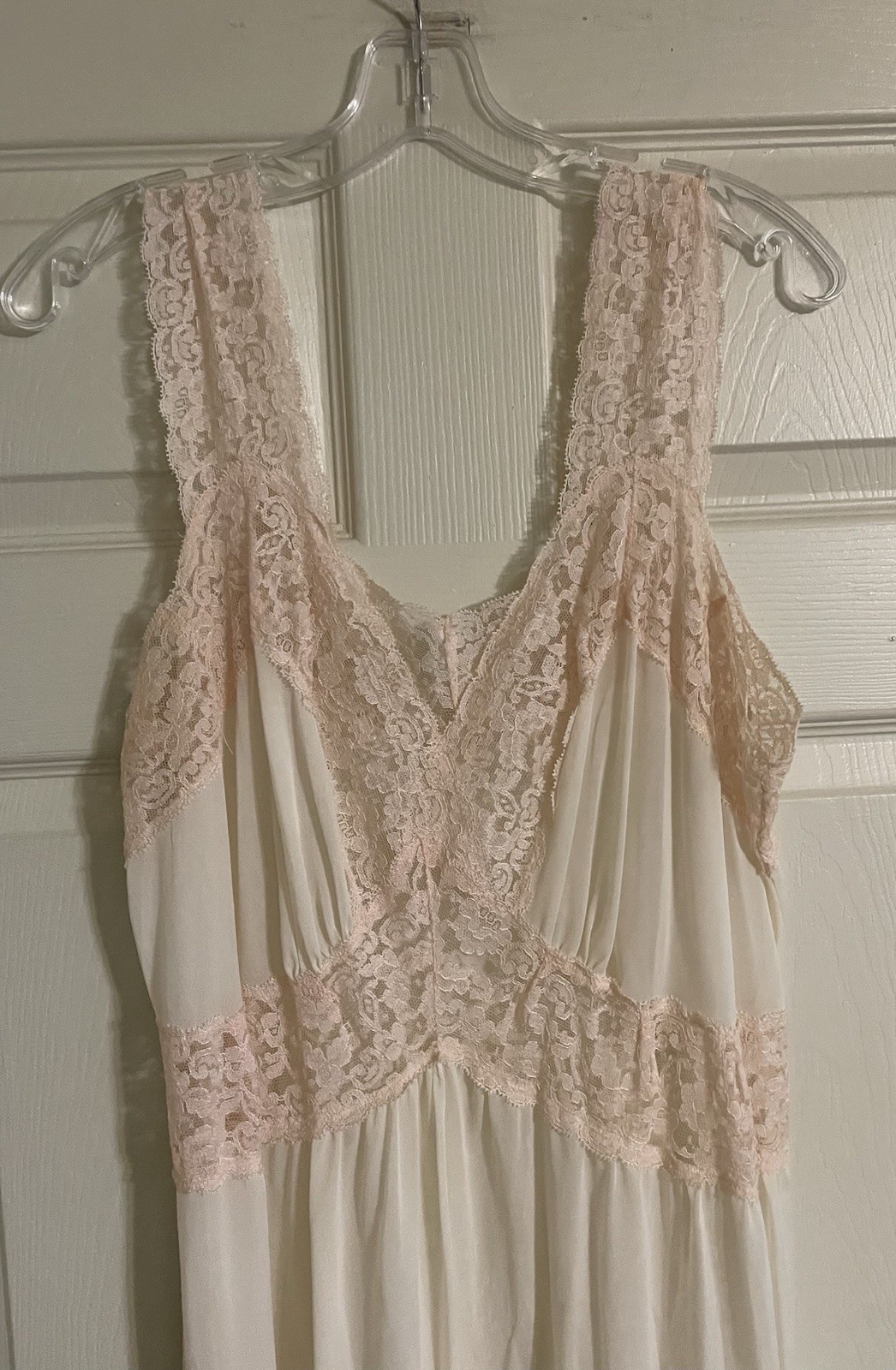 Vtg 1960s Artemis Nightgown Sz 40 Reg L DuPont Nylon Peach Heavy Lace Long