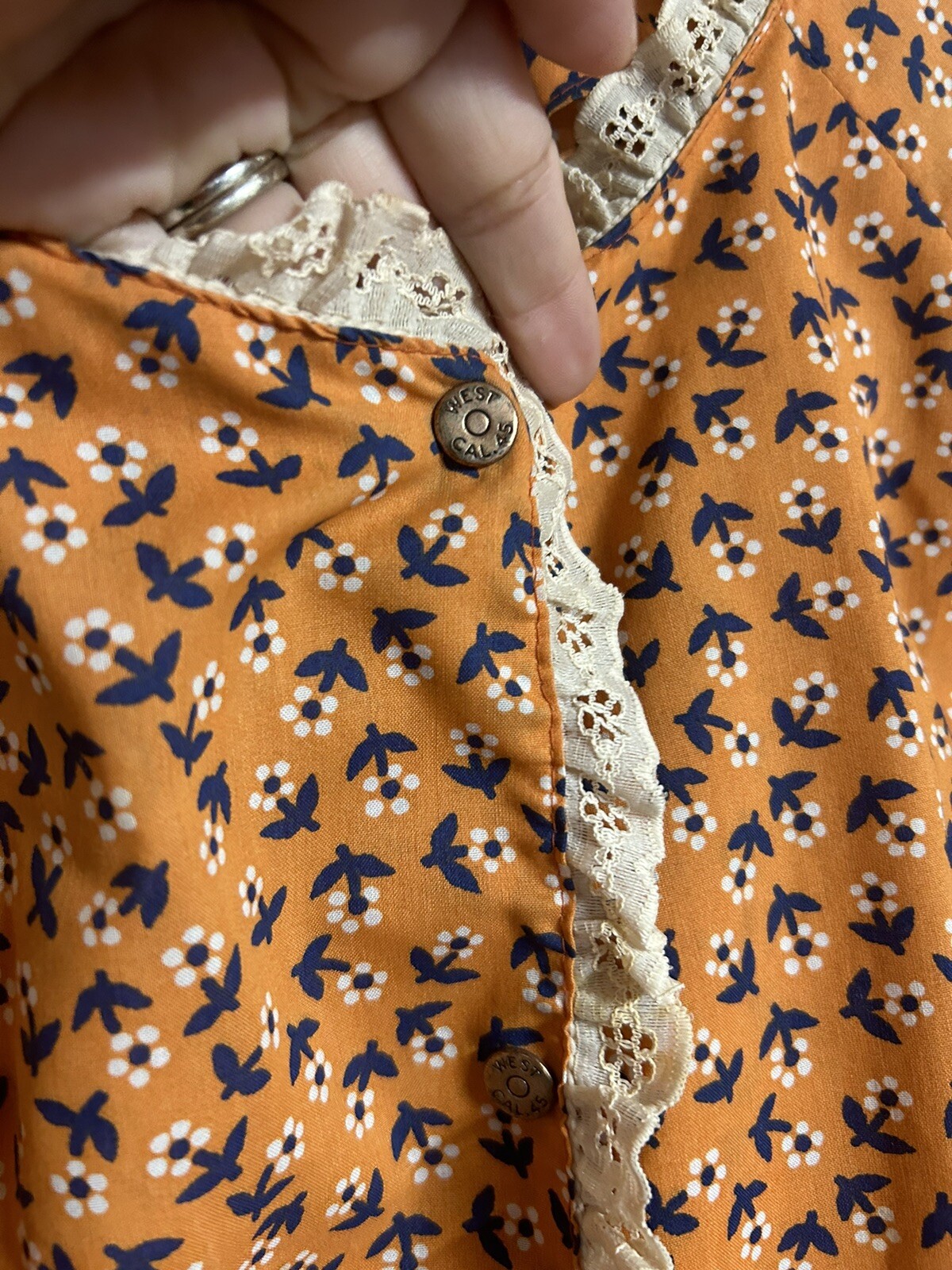 Vintage West Cal .45 Women’s House Dress Floral Snap Button