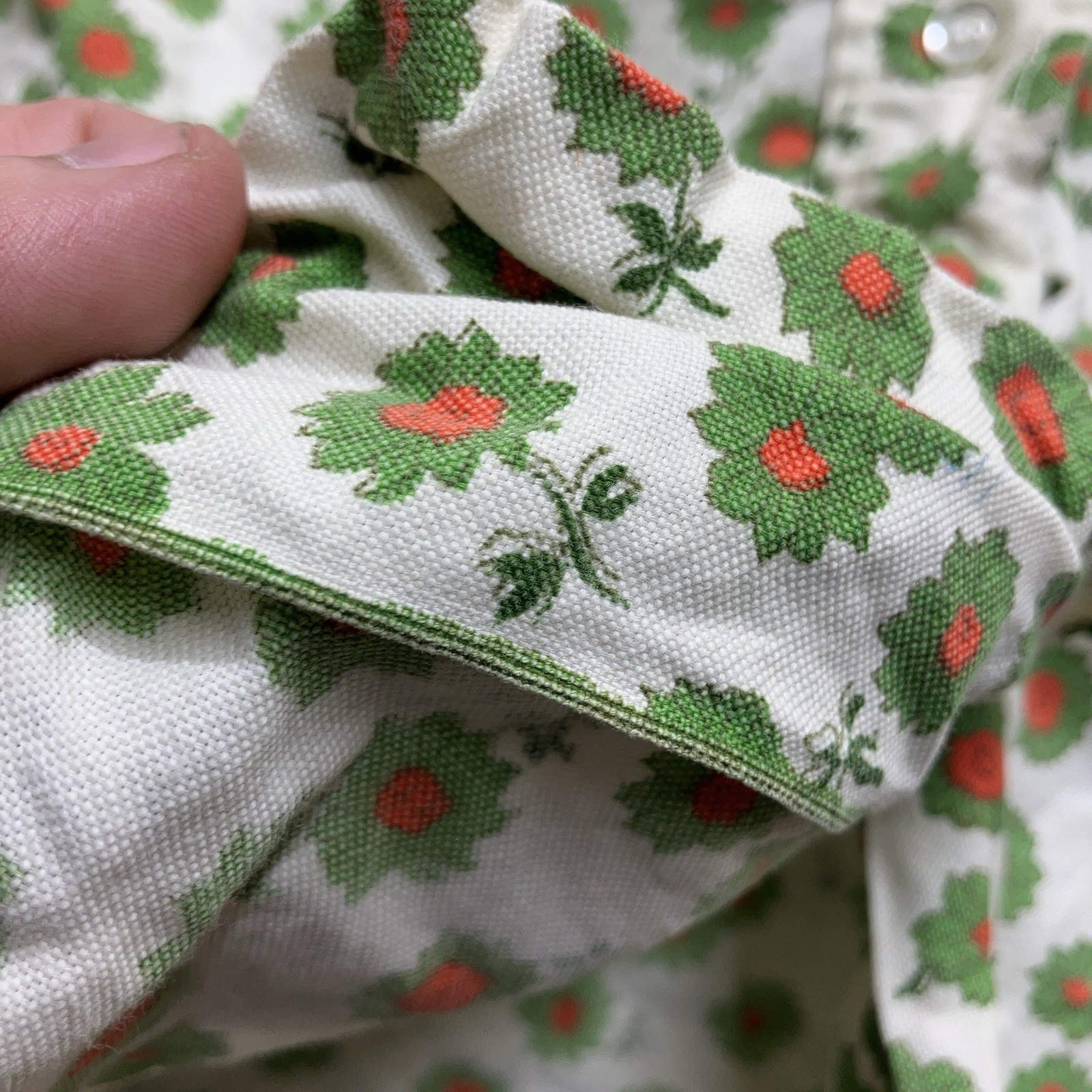 1960’s Shapely Classic Sunflower Floral Print Shirt Small 14