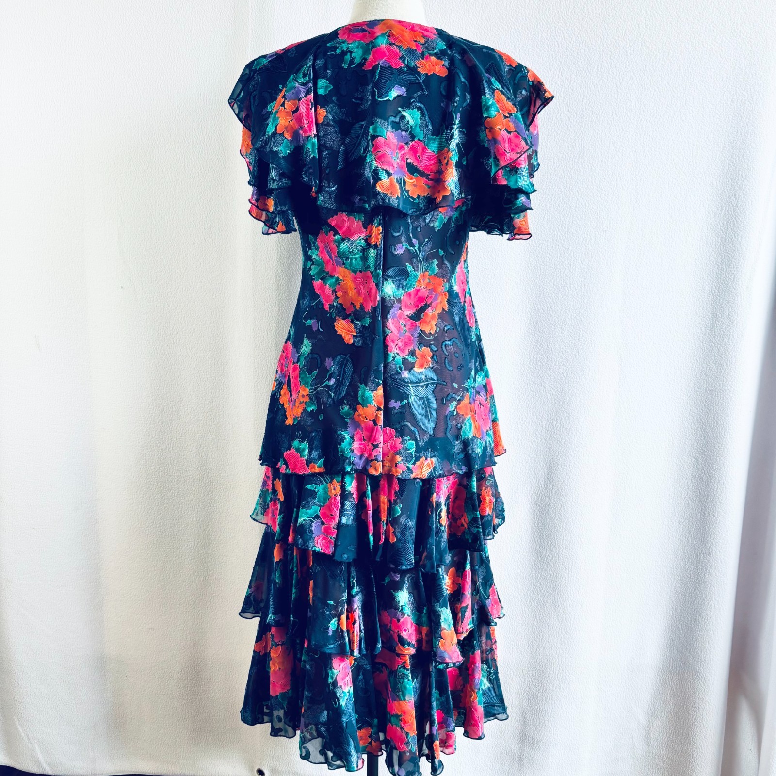 Vintage 1980s 1990s Does 1930s Blue Floral Flowing Party Dress