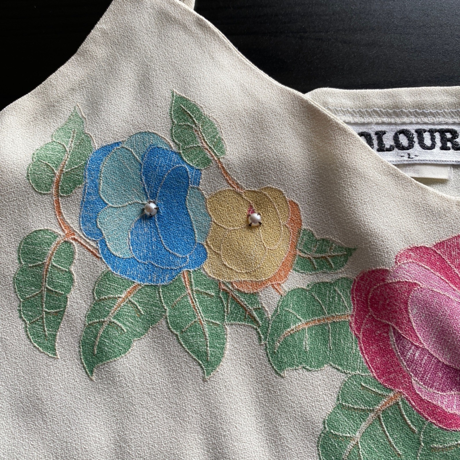 90s Vintage Cami Large Colours Soft Romantic Cream Floral Boho Floral Made USA