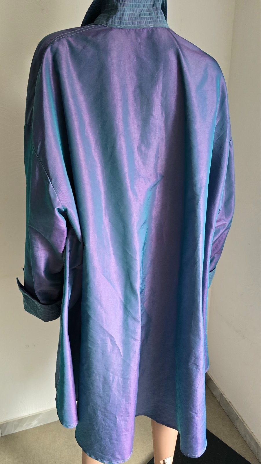 Vintage 70s Nylon Women Oversized Chameleon Cape Size 2 (M-L-XL-2XL)Made ITALY