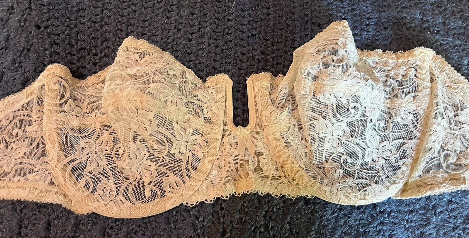 Vintage Young Smoothie #250 lace strapless bra – 38D