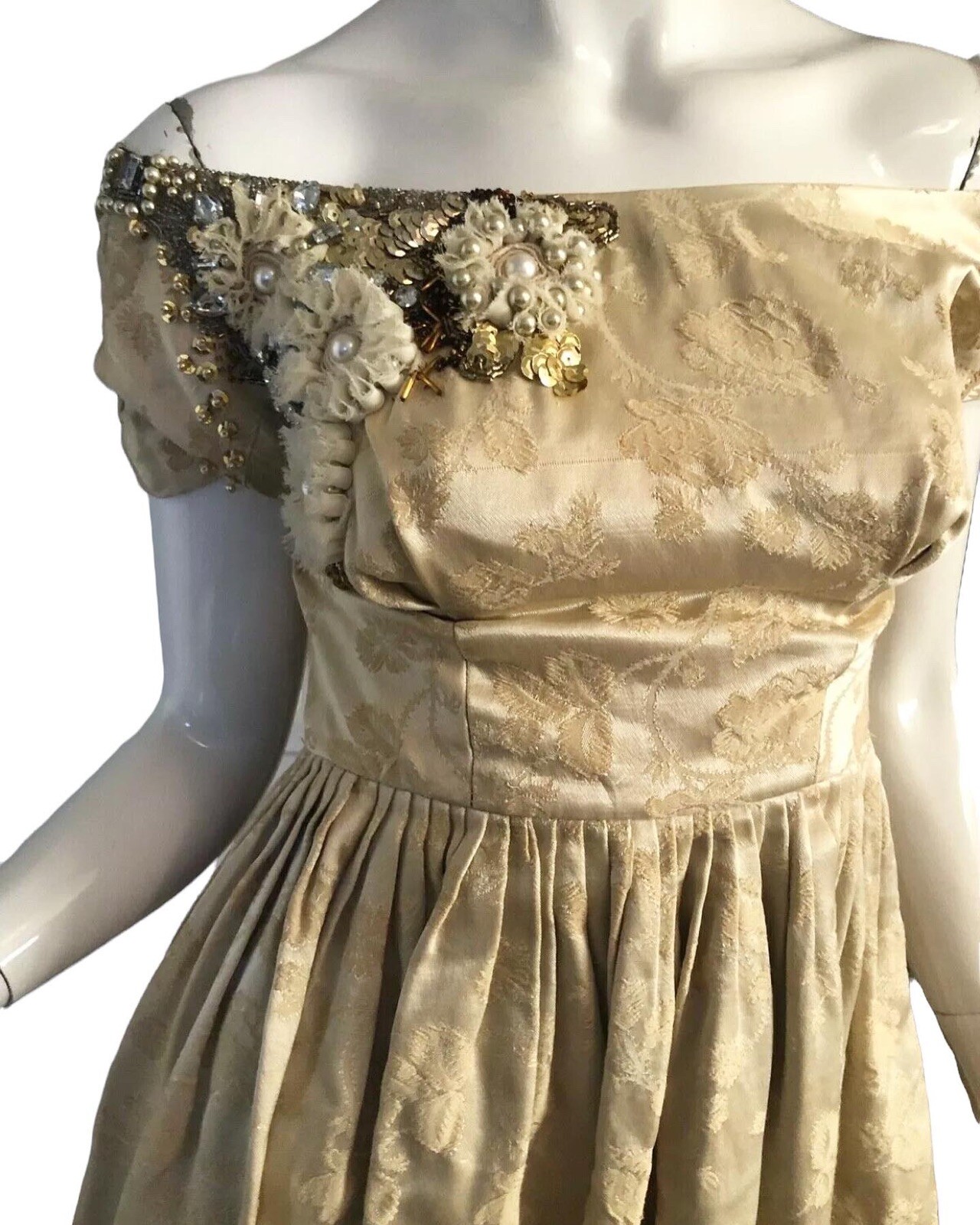 Dress XS Vtg 50s EMBOSSED LEAF BEADED SEQUIN FLORAL Applique PINUP COCKTAIL Gold