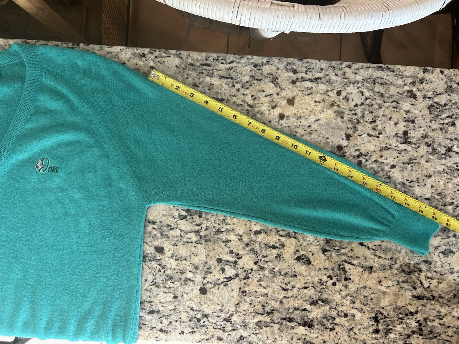 Vintage 70s 80s Doral Country Club FL Women’s V-Neck Green Sweater Large