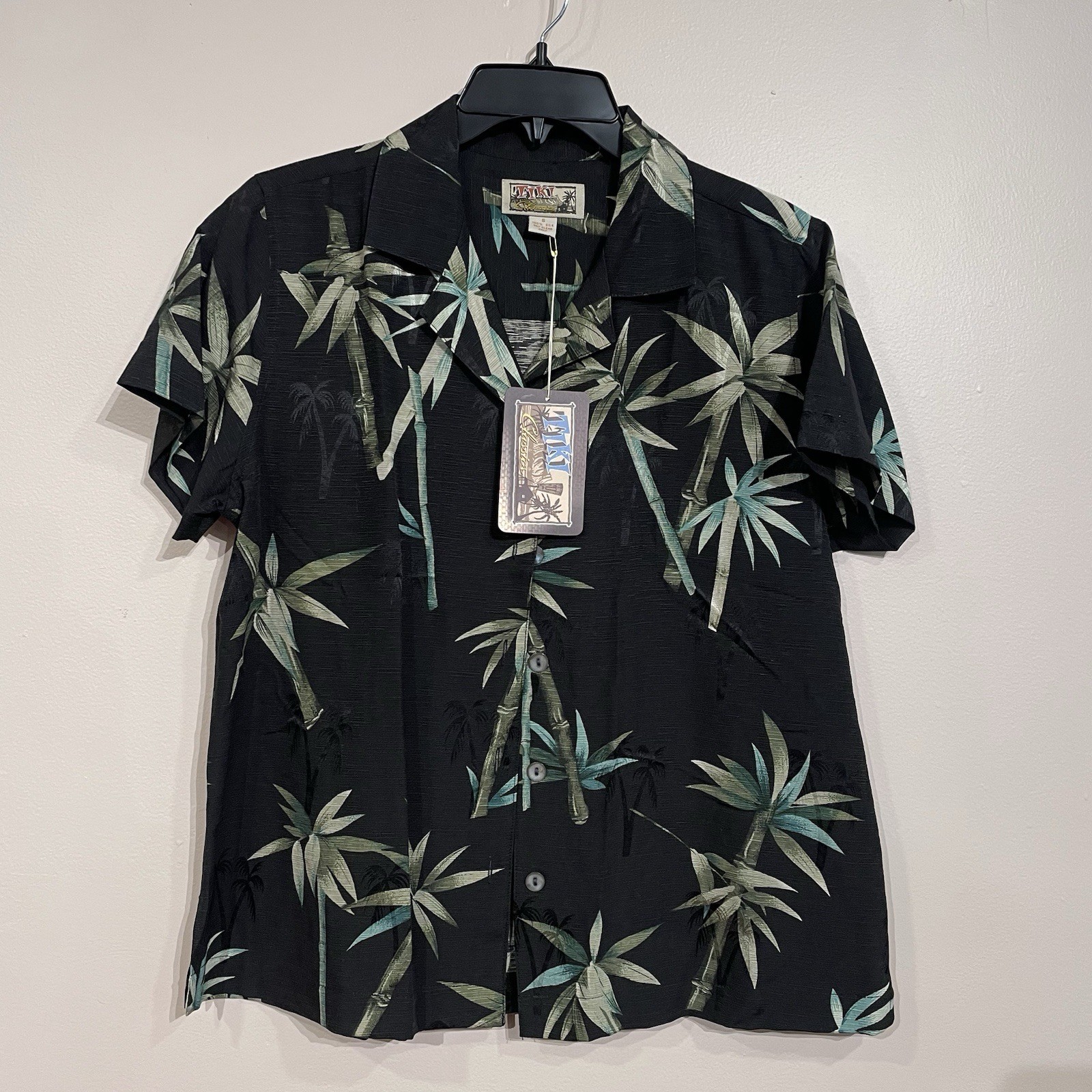 NWT Vintage 100% Silk Tiki Classics Hawaiian Shirt Y2k Womens Button Down Black