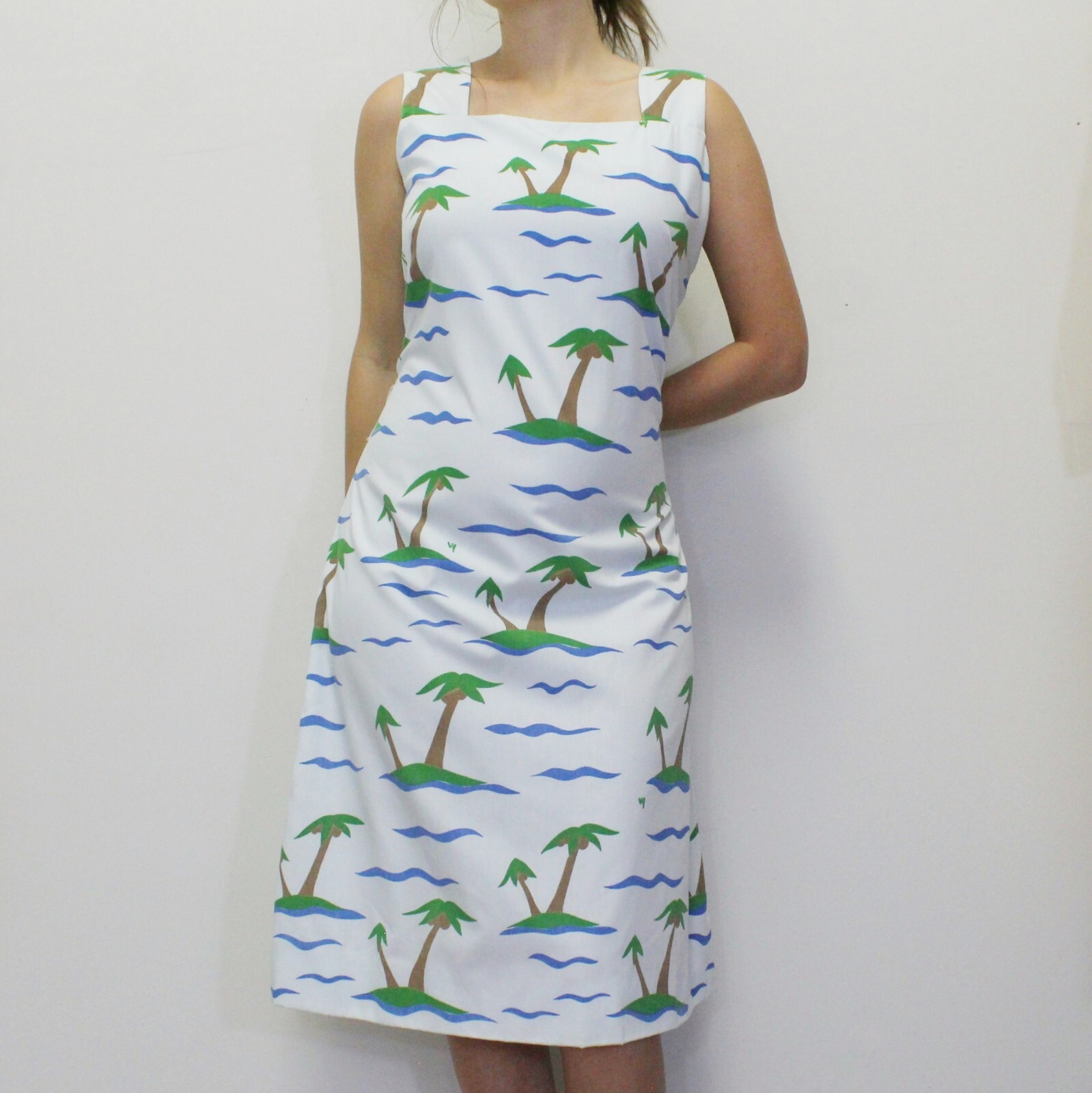 Vintage 70s The Vested Gentress Hand Screen Printed Midi Dress with Tropical Pal