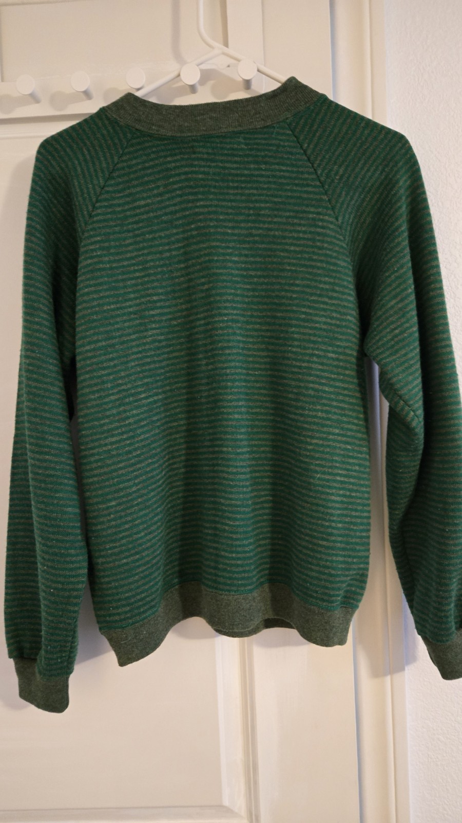 60s Vintage Casuals Of Creslan & Rayon Women’s Sweater