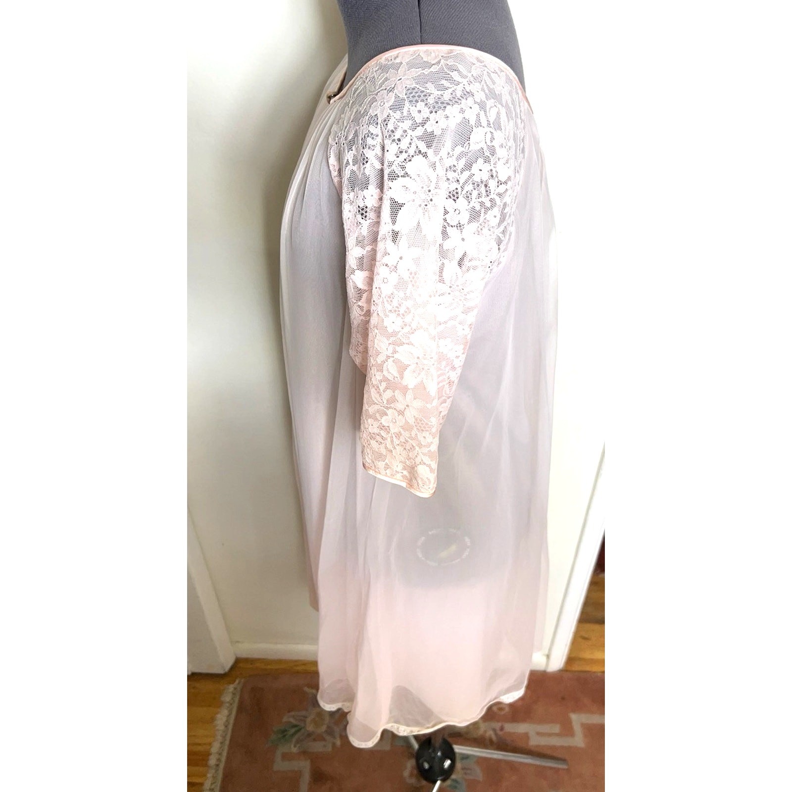 Vintage 1950s Vanity Fair Pink Chiffon Peignoir Robe Lace Sheer Babydoll XS