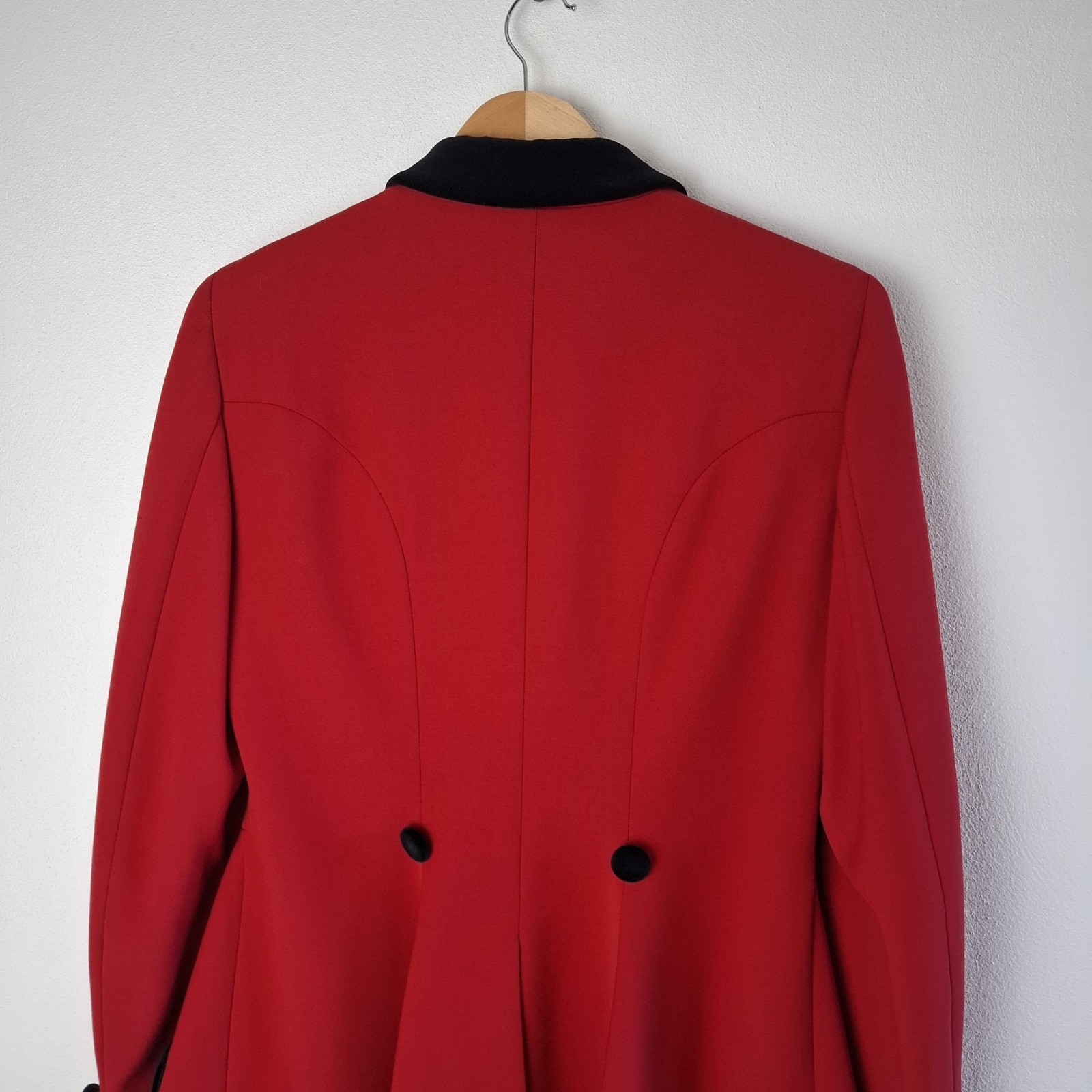Vintage Moschino Cheap & Chic Red Wool Tuxedo Blazer Black Velvet IT 44 AU 12-14