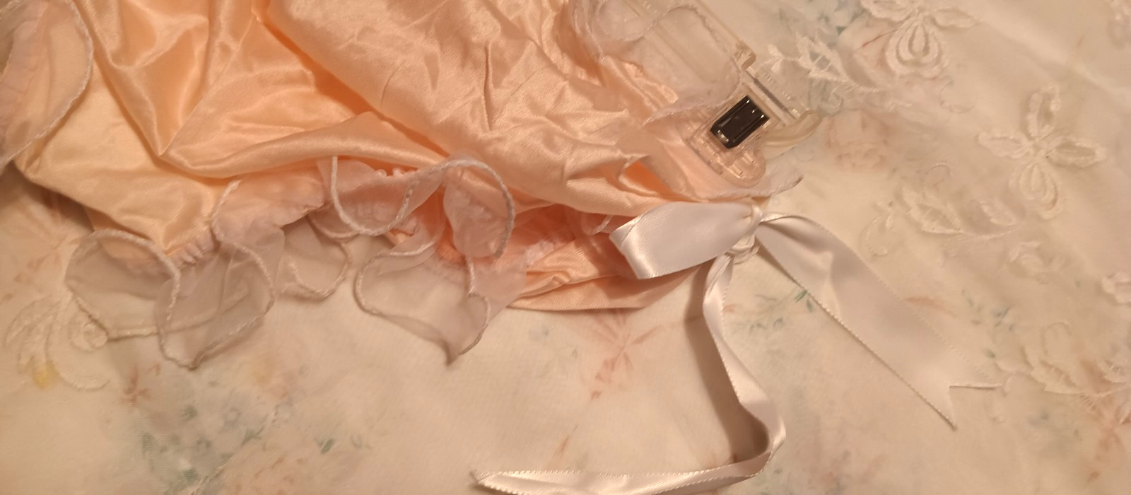 WHISPERS VINTAGE PANTY sz 6 PINK w-CUSTOM WHITE RUFFLE – BUTTONS and BOWS #1C-30