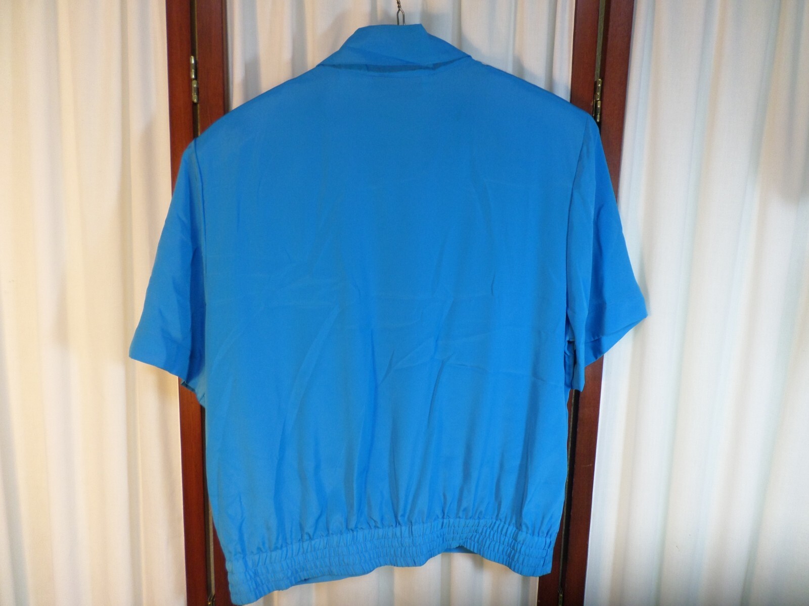 Vintage Josephine Woman’s Blue Short Sleeved Button Front Blouse-Size 8