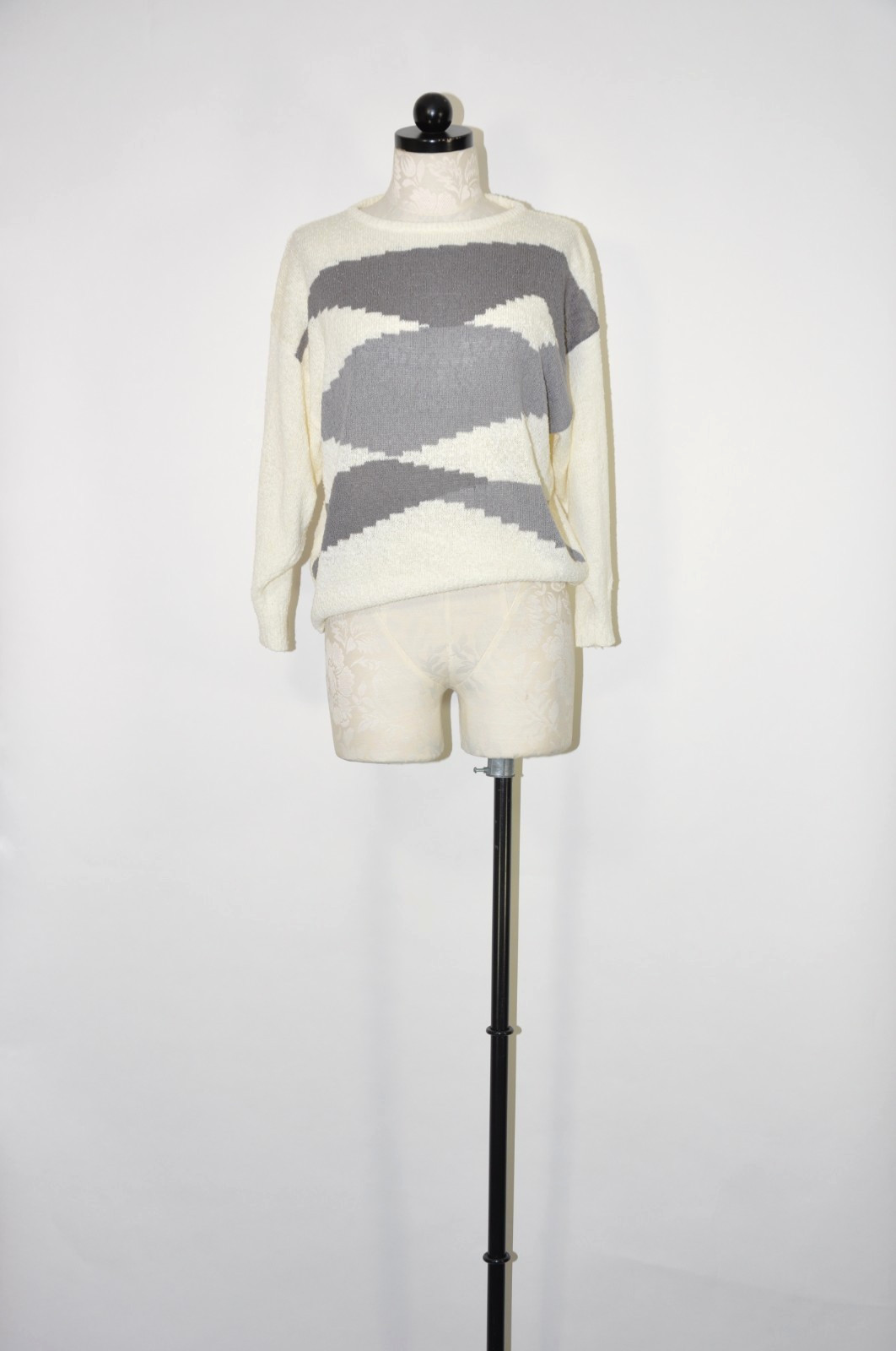 80s Vintage White Gray Clouds Silky Nubby Knit Top Pullover Sweater Women M L