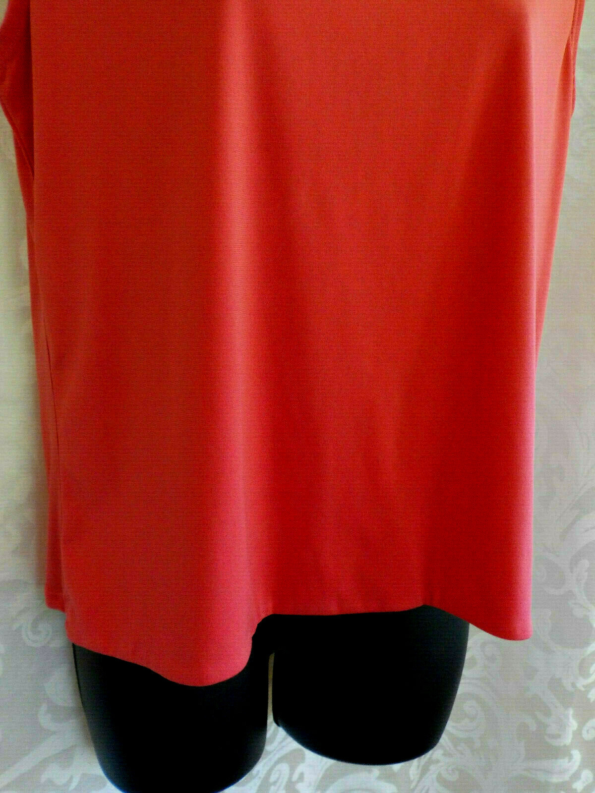 Vintage N Touch Blouse Size PS Coral Scoop Neck Sleeveless Polyester Blend EUC
