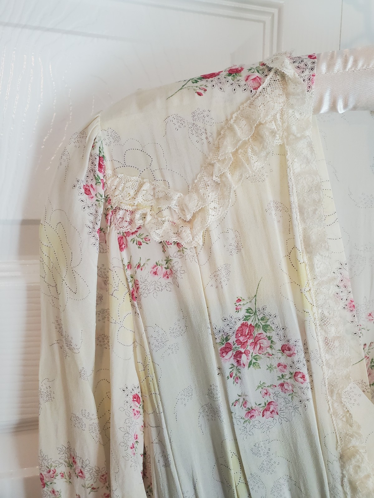 Vintage Trousseaux by Terris Floral Chiffon Gown & Robe Set Lace Empire Waist