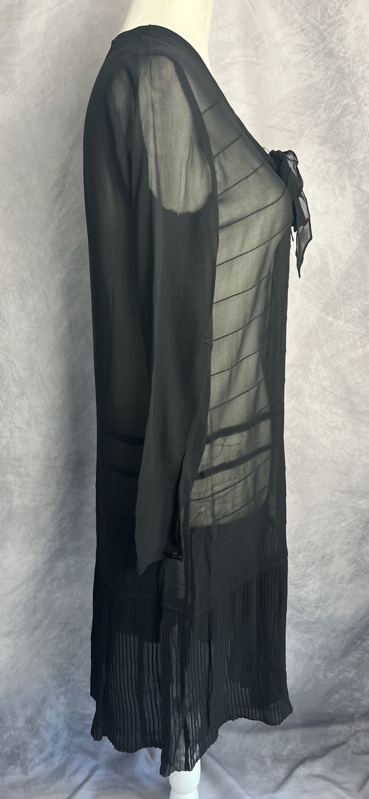 Vintage 1920s-early 1930s Black Chiffon Crepe Drop waist Dress Micropleat Skirt