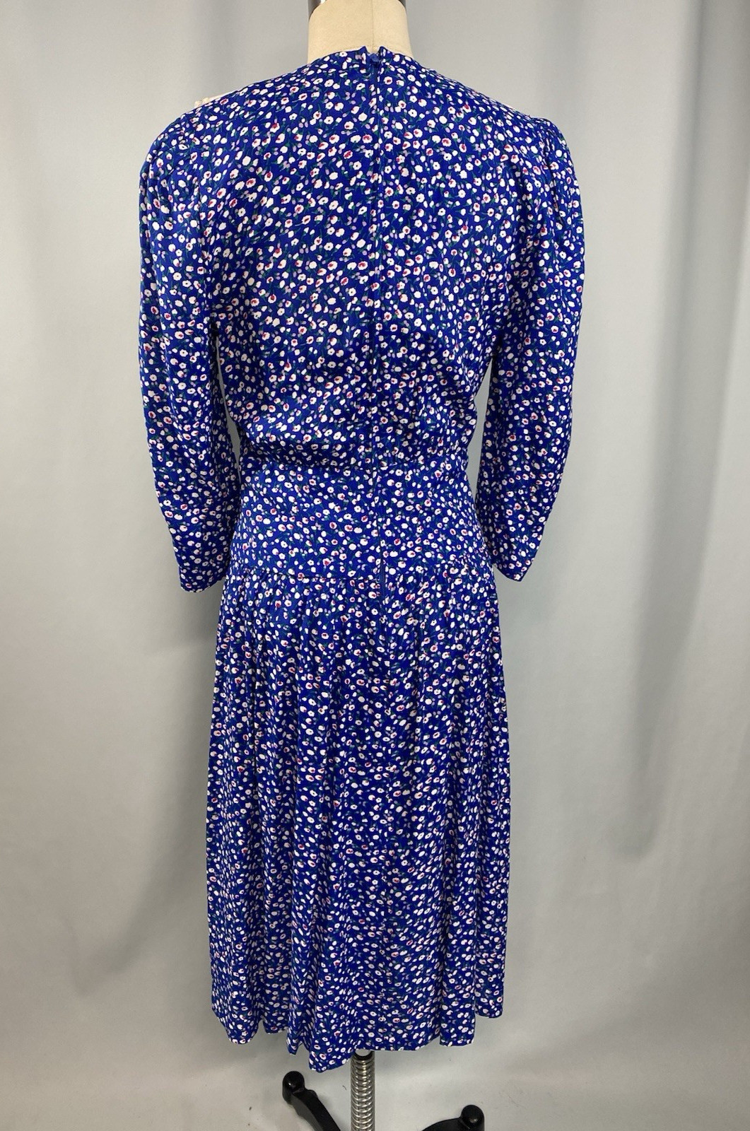 Vintage Dress SIZE 4 Small blue floral KARIN STEVENS 80s 90s church Rayon