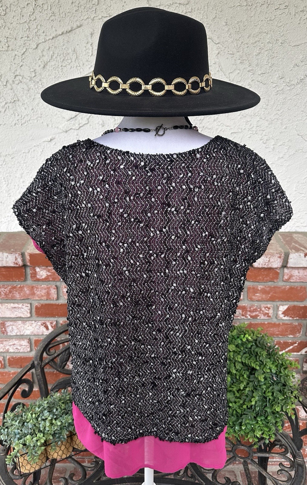 Vintage Fora Boucle Top; Black/Silver Threads W/Sequins; Hot Pnk Lining; Sz Lrg