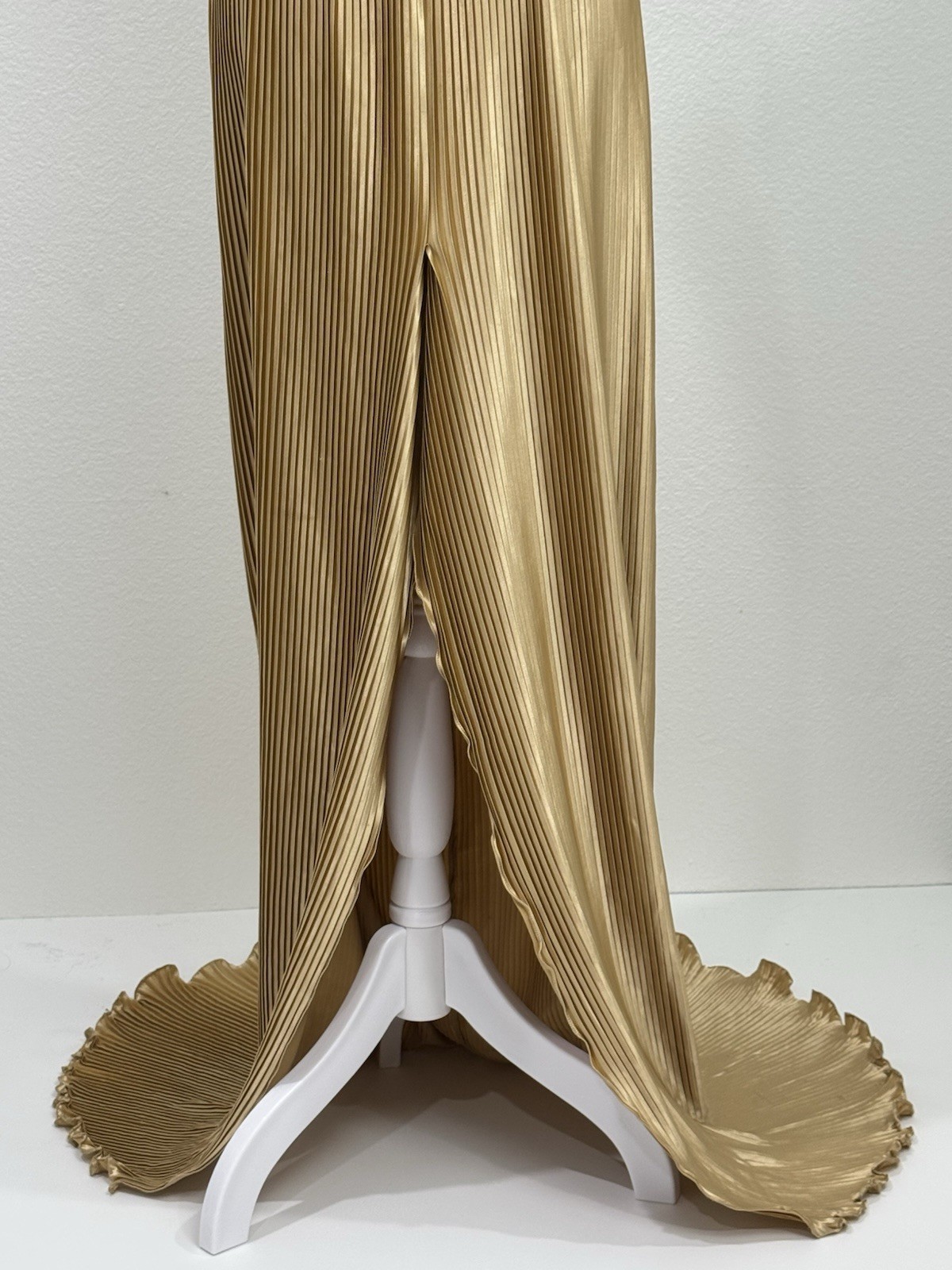 VTG Y2K Sherry Haute Couture Gold Beaded Pleated Gown Front Slit Designer