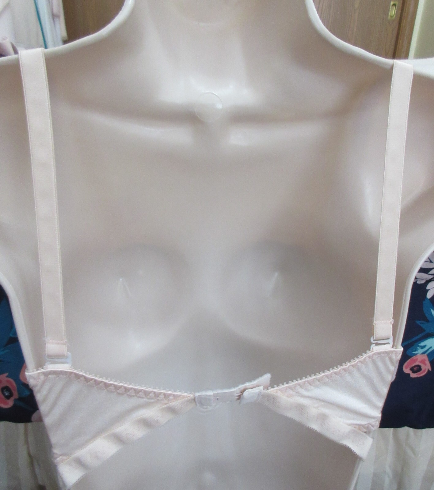 80’s vtg BACKLESS by SMOOTHIE BLUSH UW multiway padded bra 36 B MINT